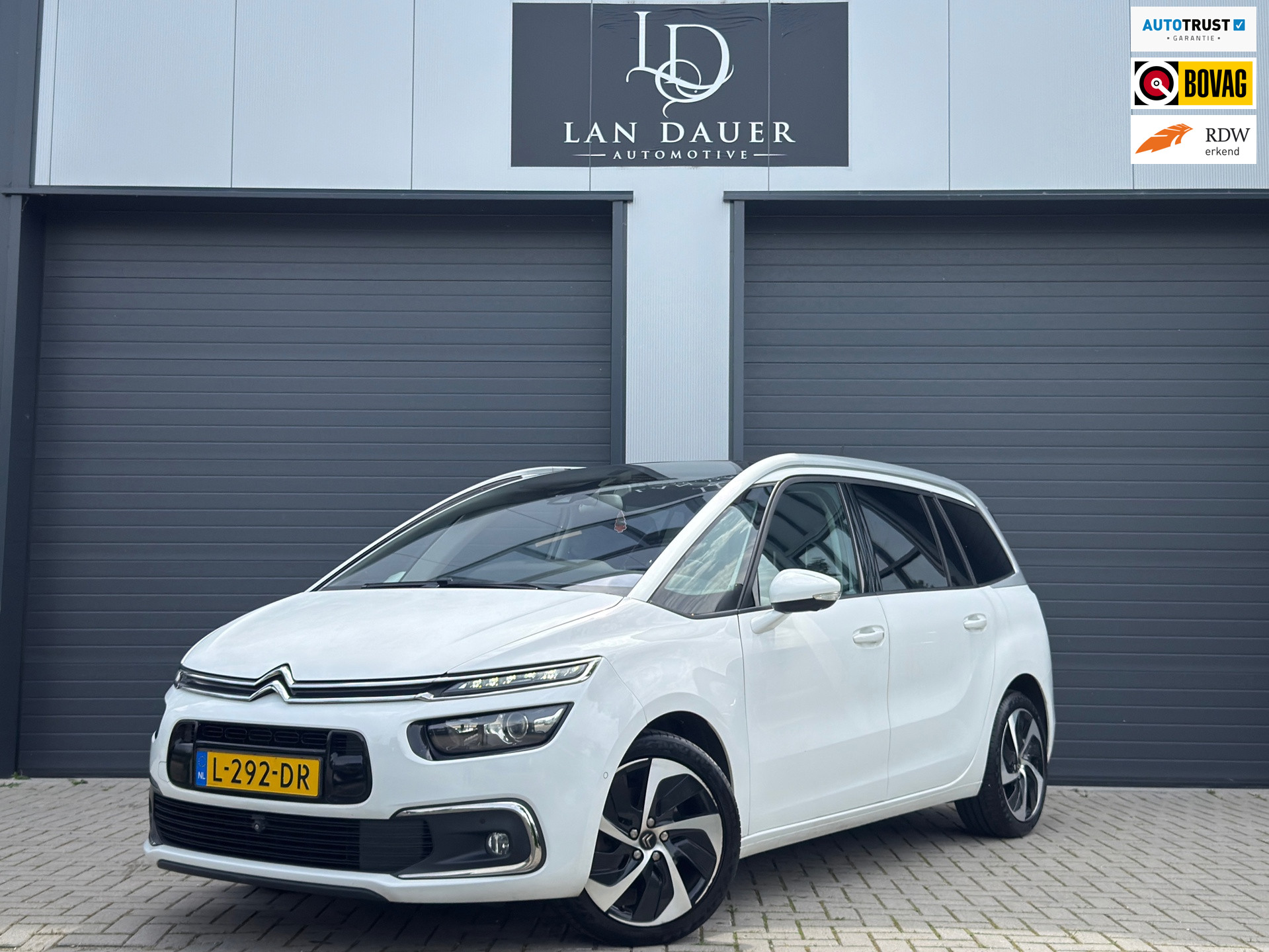 Citroen C4 Picasso 1.6 THP Feel / AUTOMAAT / PANO 2018 - voorkant
