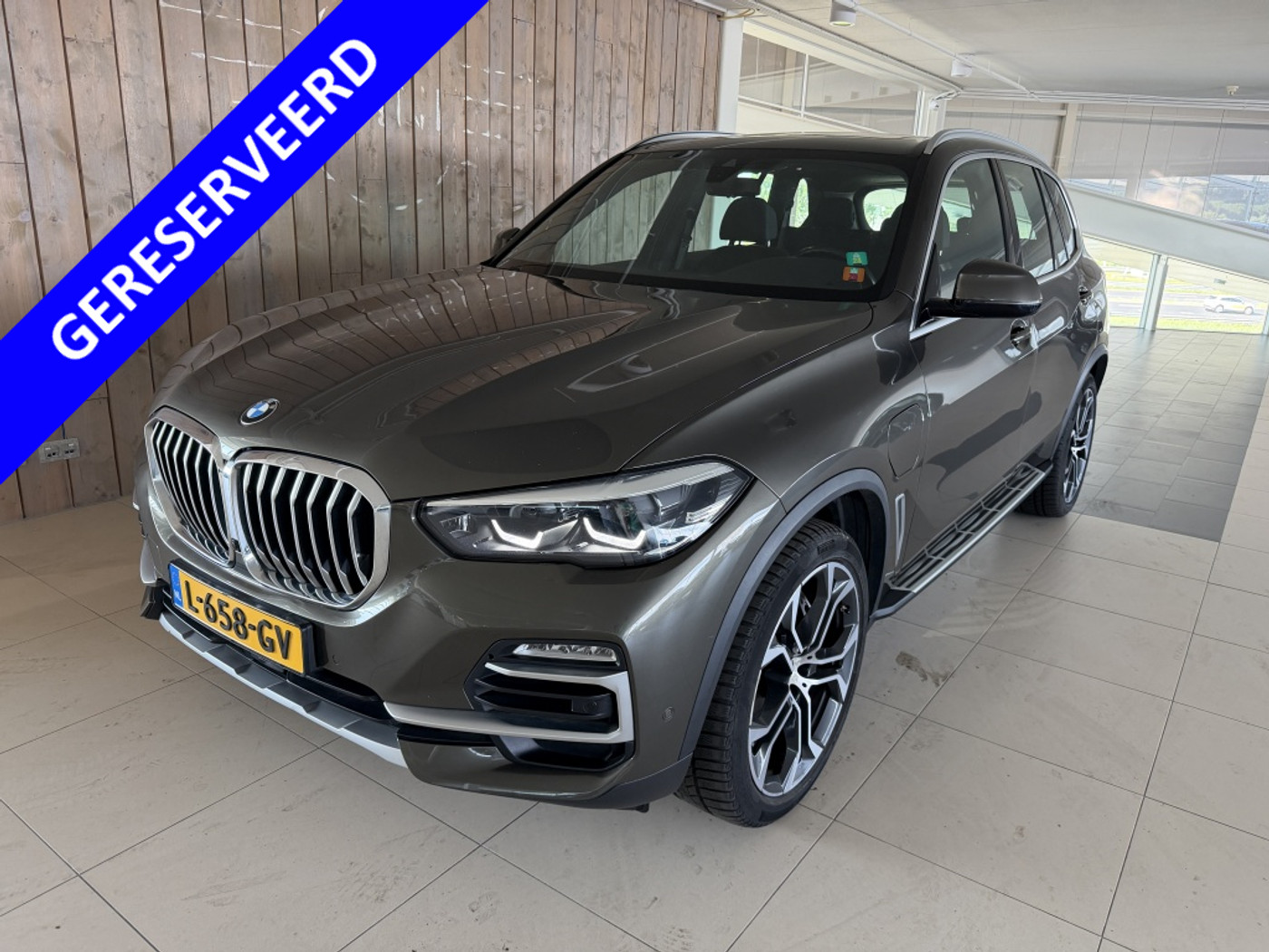 BMW X5 Xdrive45e xDrive45e High Executive 2021 - voorkant