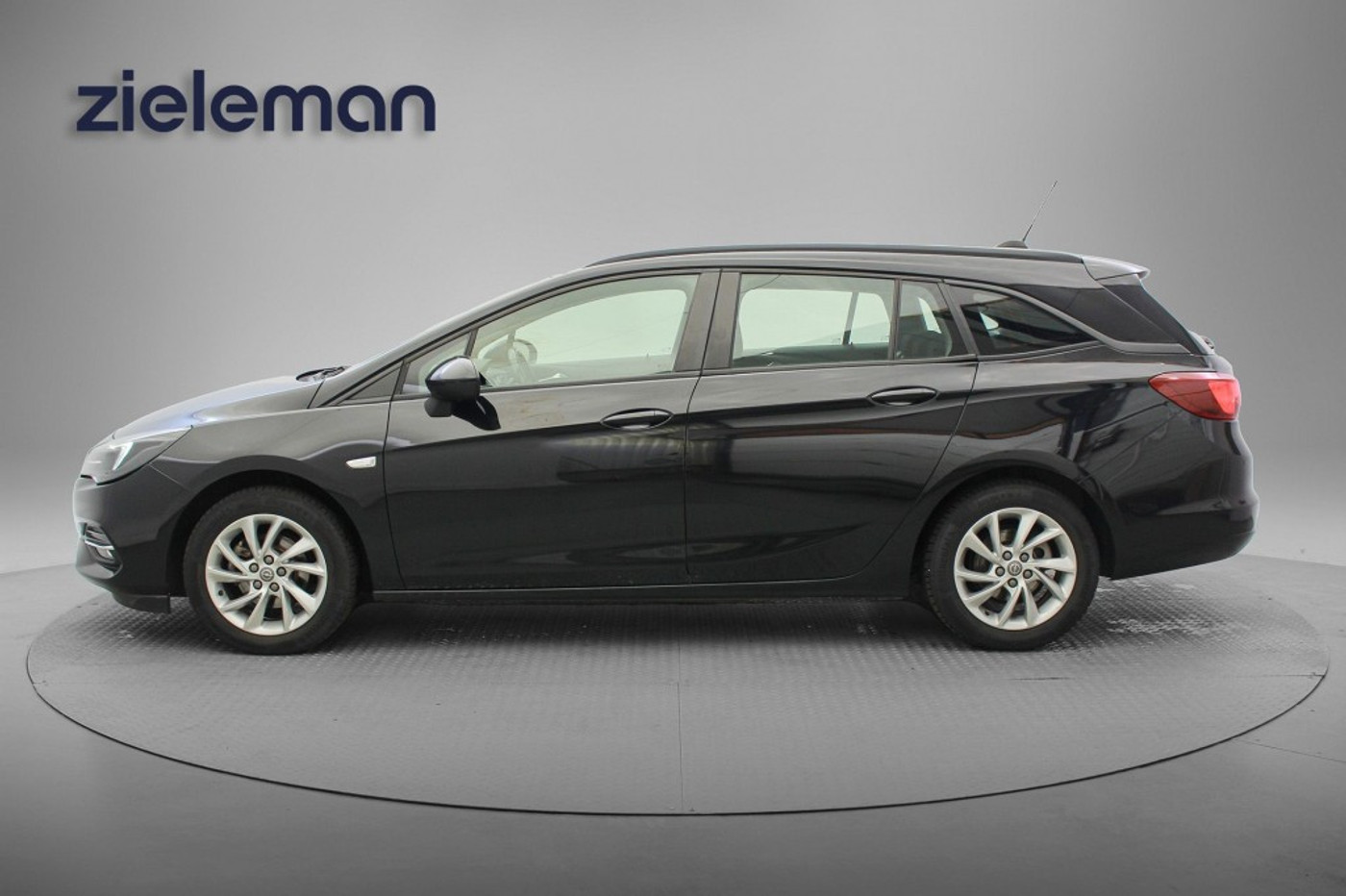 Foto van Opel Astra Sports Tourer