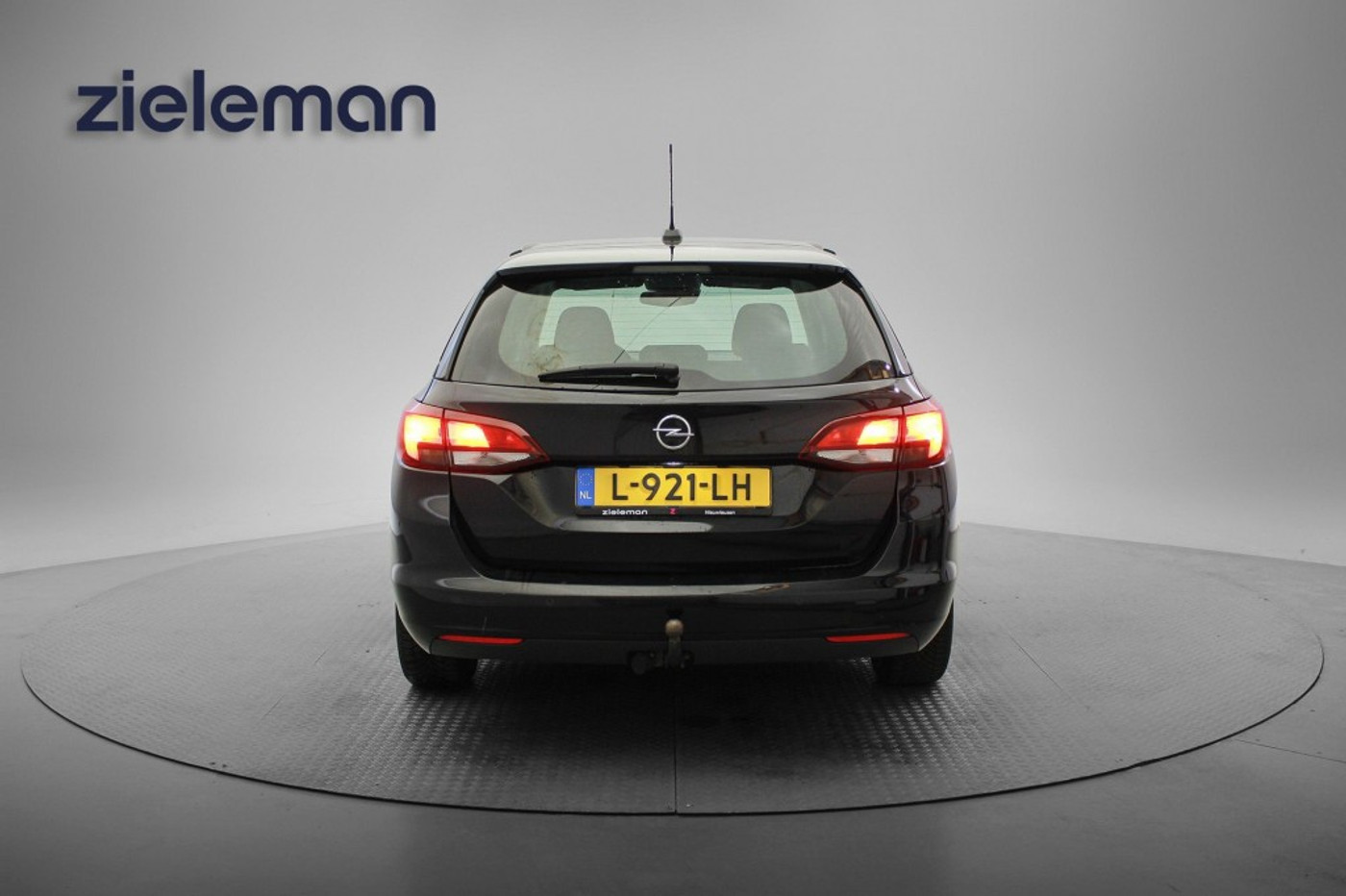 Foto van Opel Astra Sports Tourer