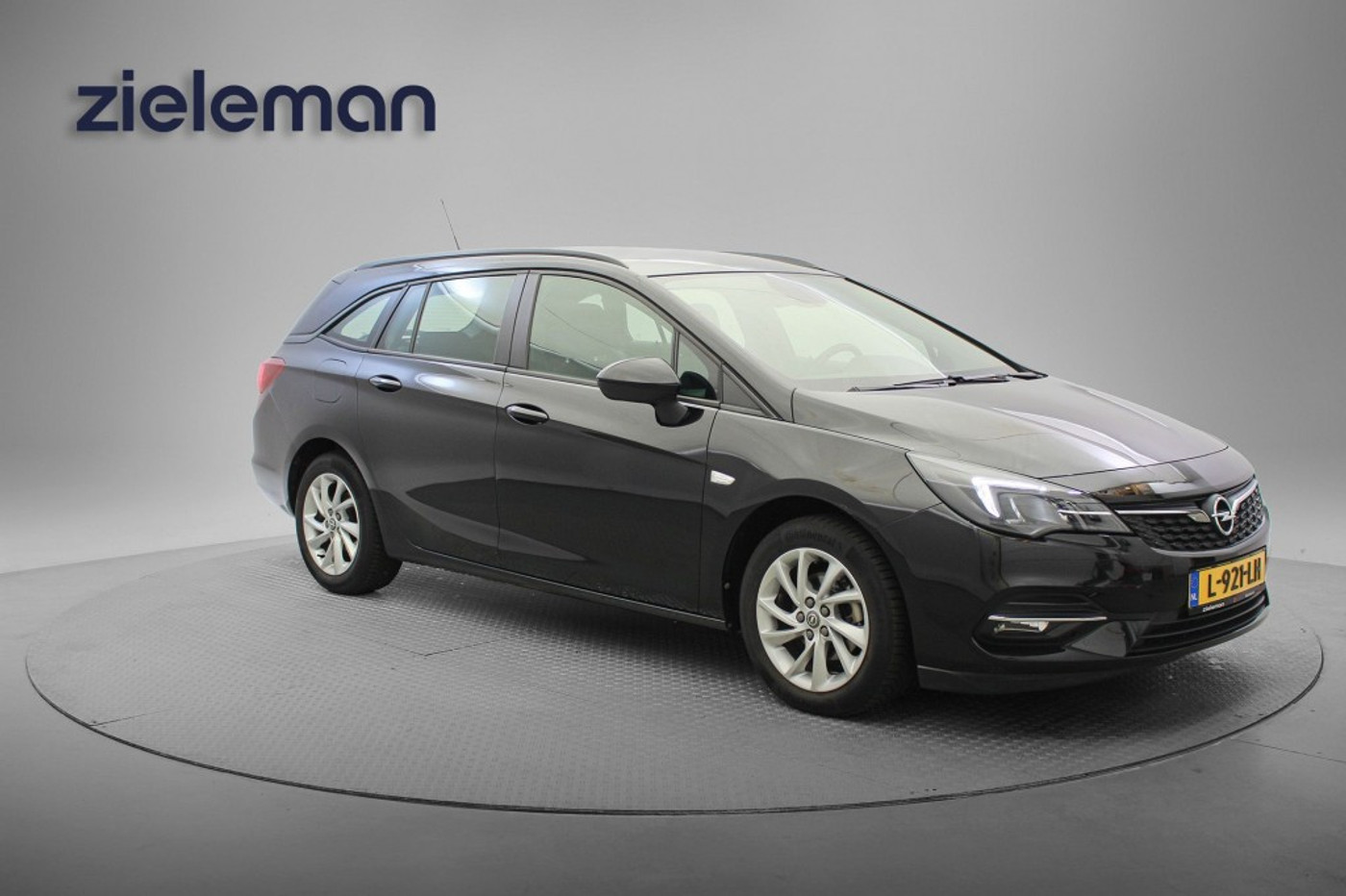 Opel Astra Sports Tourer Sports Tourer 1.2 Edition - Carplay, Cruise, Trekhaak 2021 - voorkant
