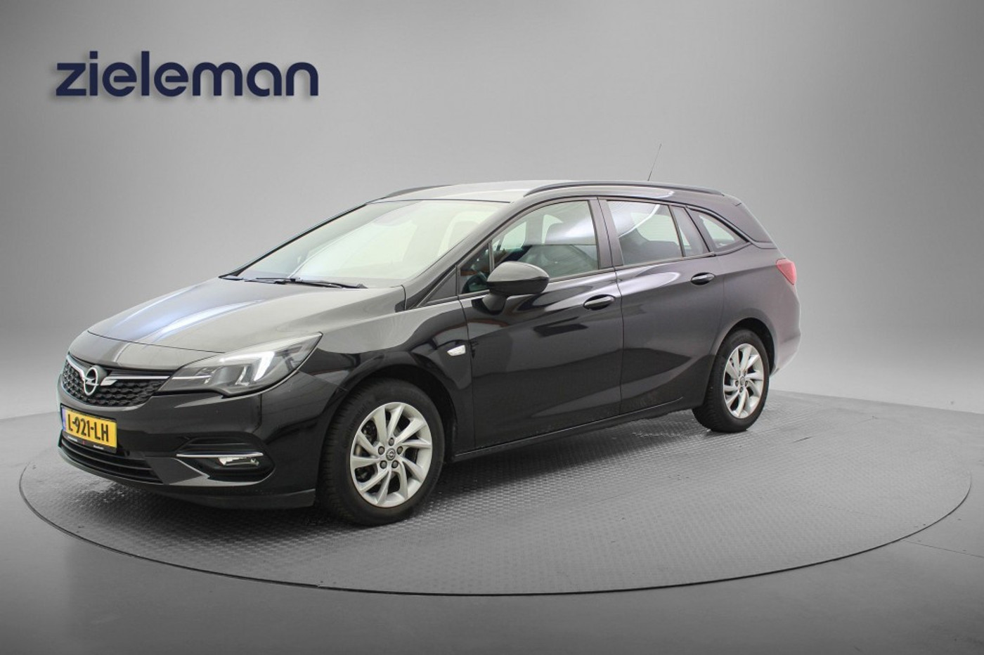 Foto van Opel Astra Sports Tourer