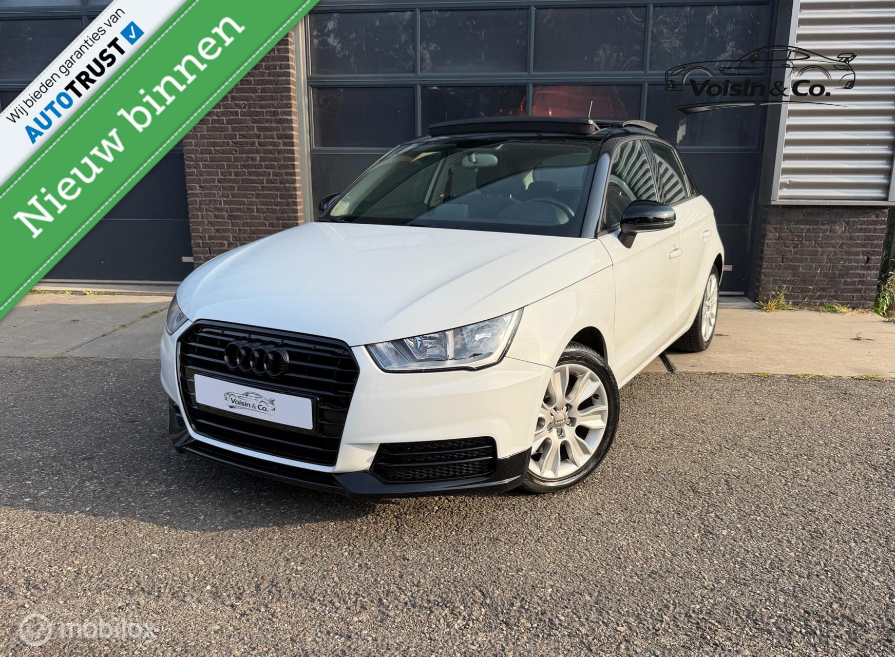 Audi A1 Sportback 1.4 TFSI Panoramadak Facelift PDC Stoelver 2012 - voorkant