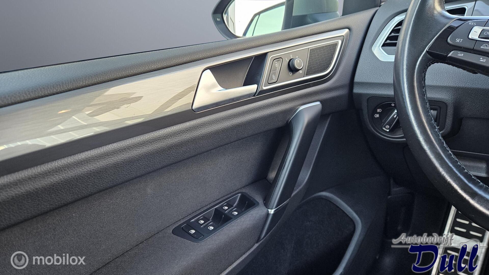 Foto van Volkswagen Golf Sportsvan