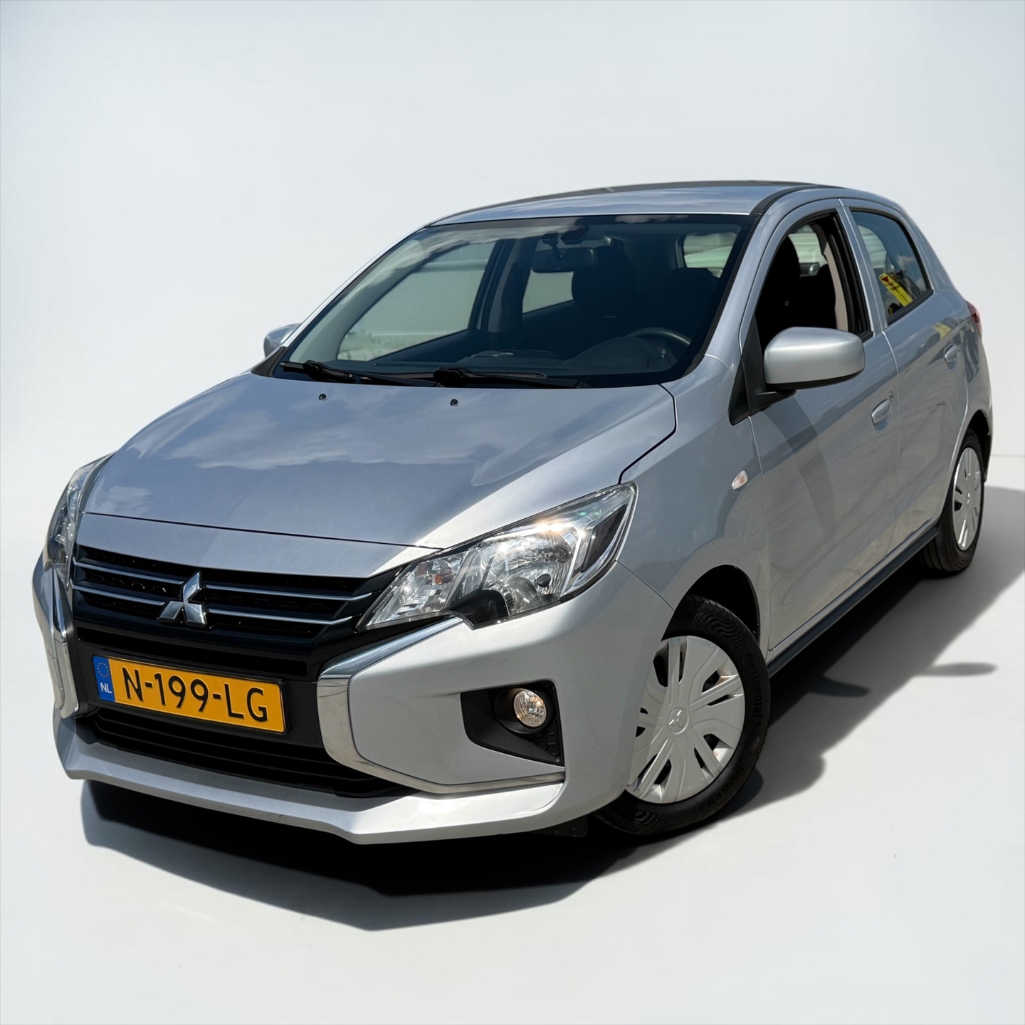 Mitsubishi Mitsubishi Space Star 1.2 Cool+ Apple CarPlay 1e eigenaar APK 2021 - voorkant