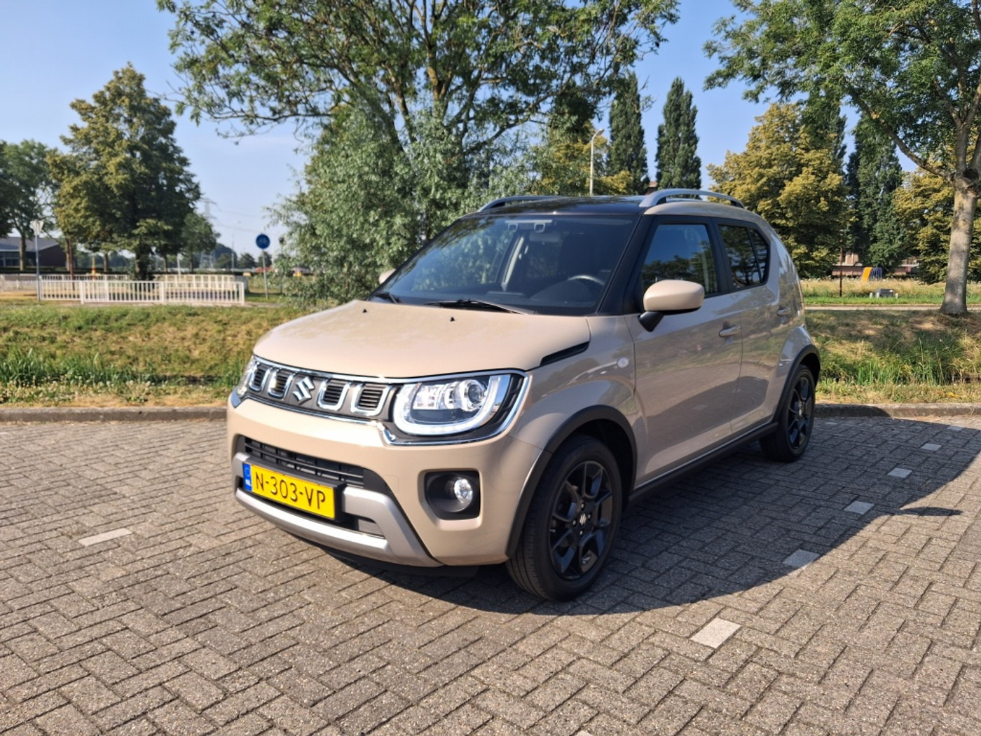 Suzuki Ignis 1.2 SH Select 2022 - voorkant