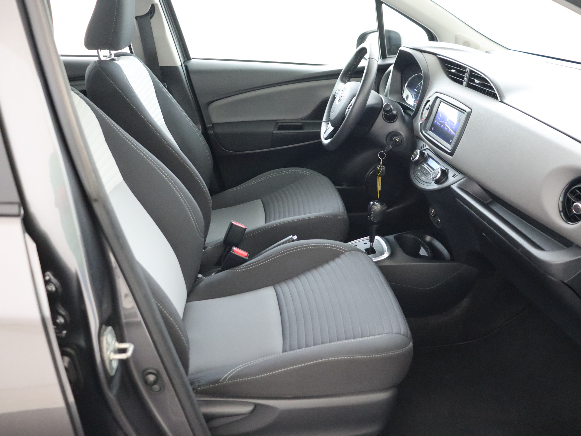 Foto van Toyota Toyota Yaris Hybrid