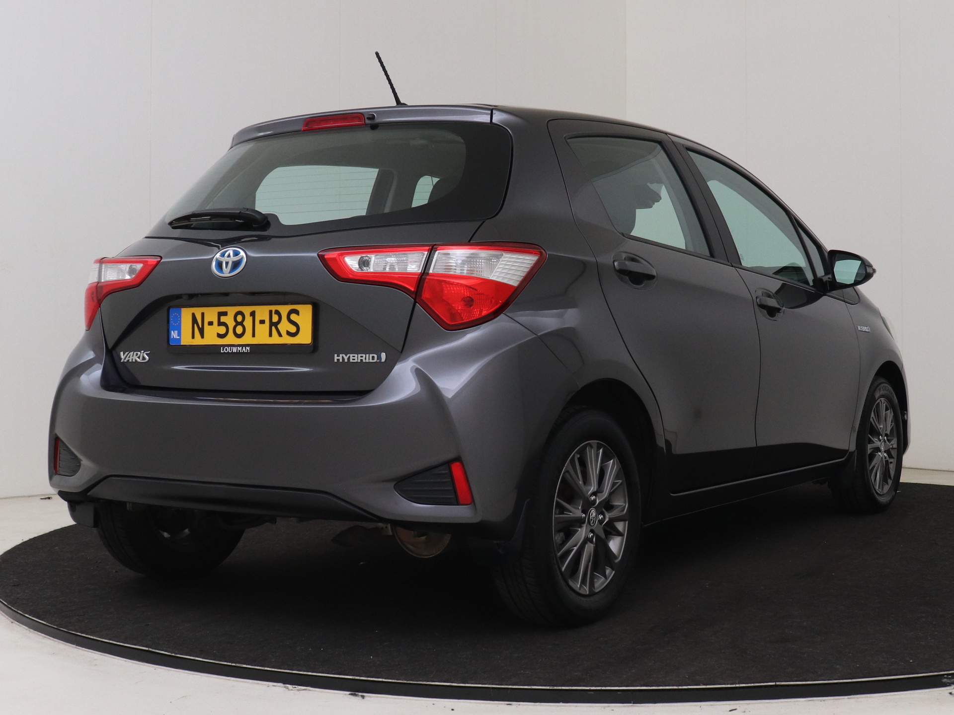 Foto van Toyota Toyota Yaris Hybrid