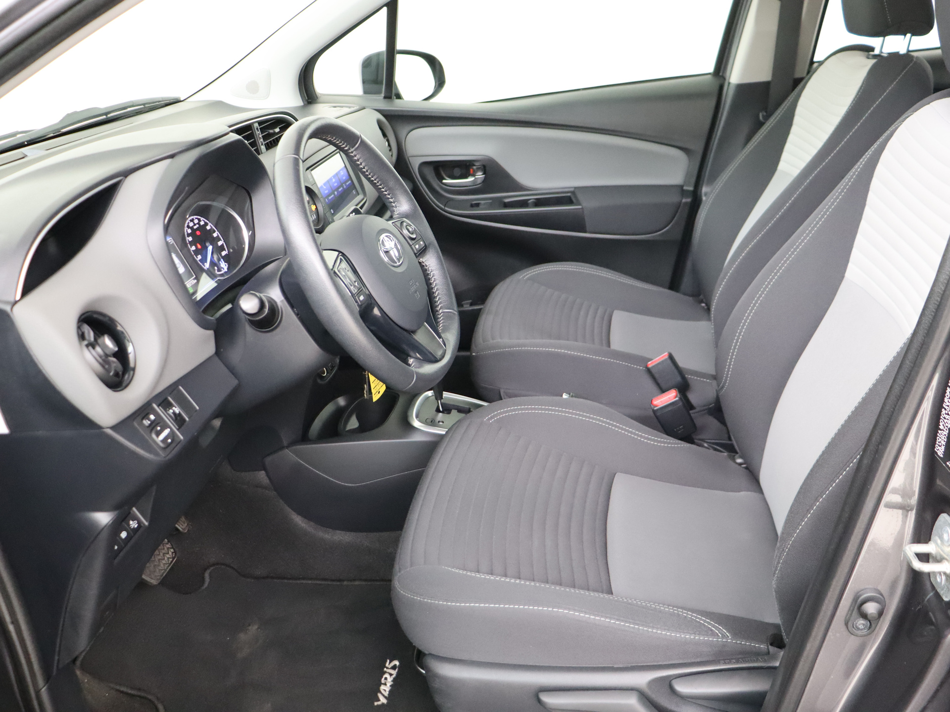 Foto van Toyota Toyota Yaris Hybrid