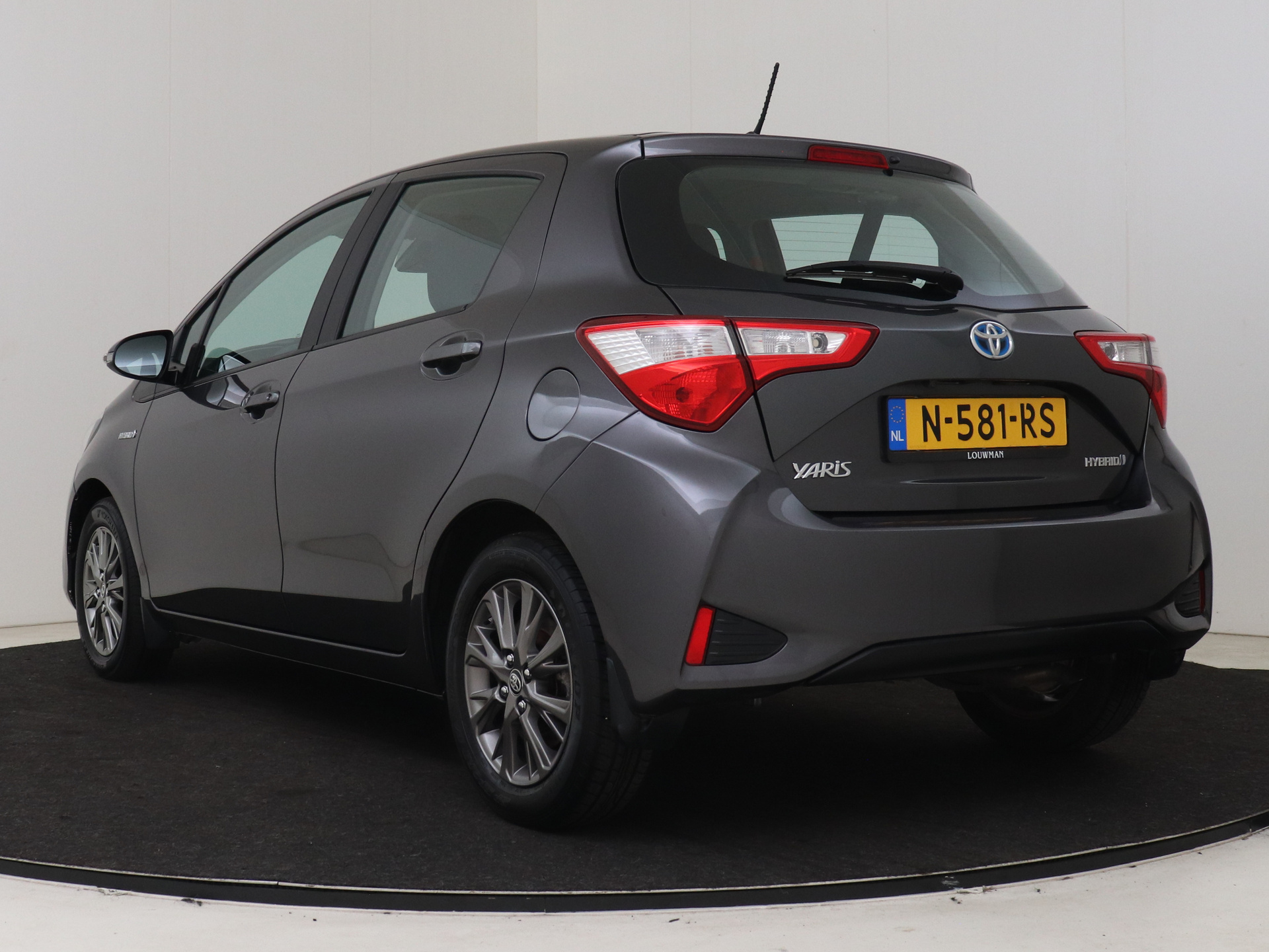 Foto van Toyota Toyota Yaris Hybrid