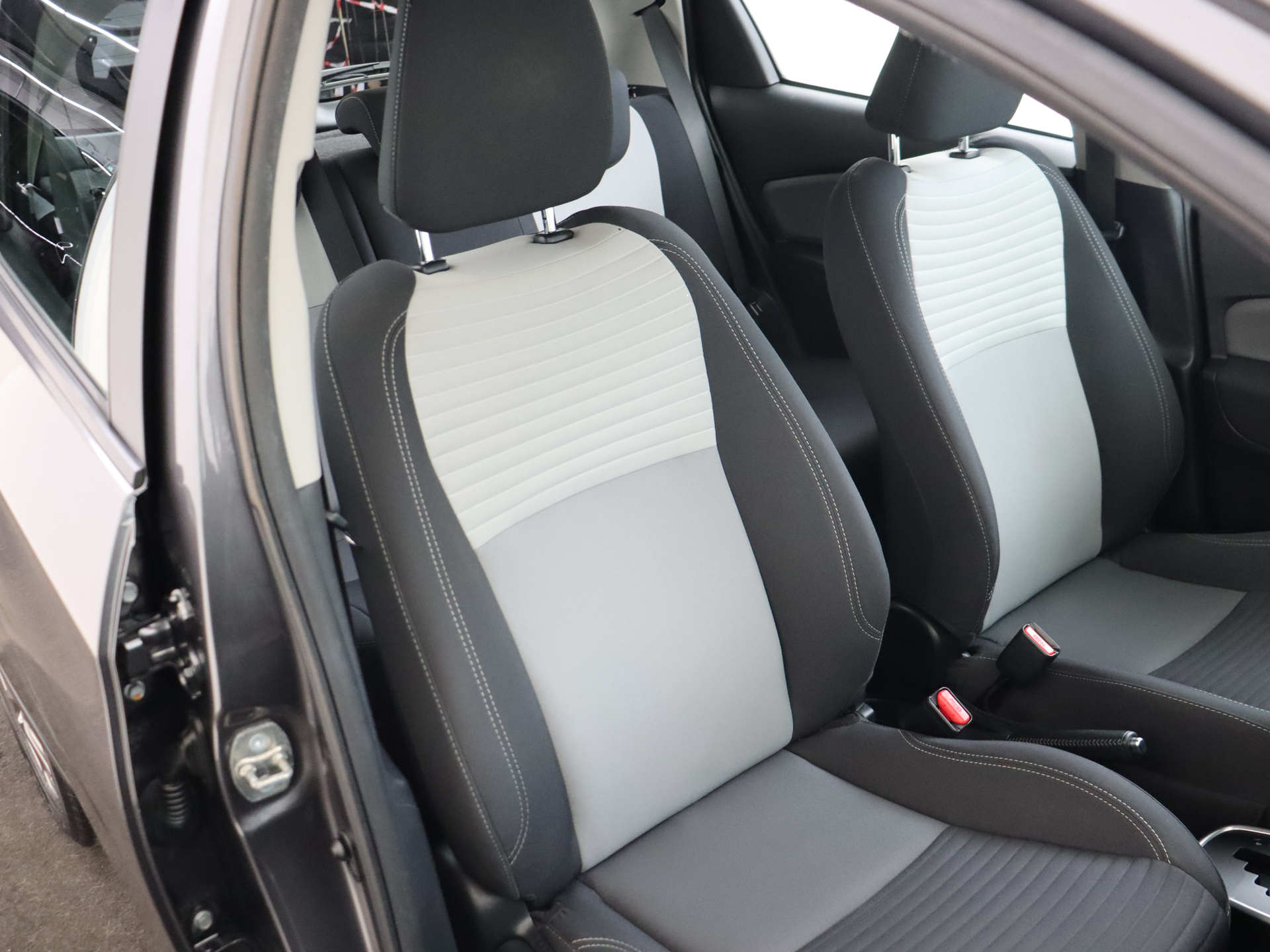 Foto van Toyota Toyota Yaris Hybrid