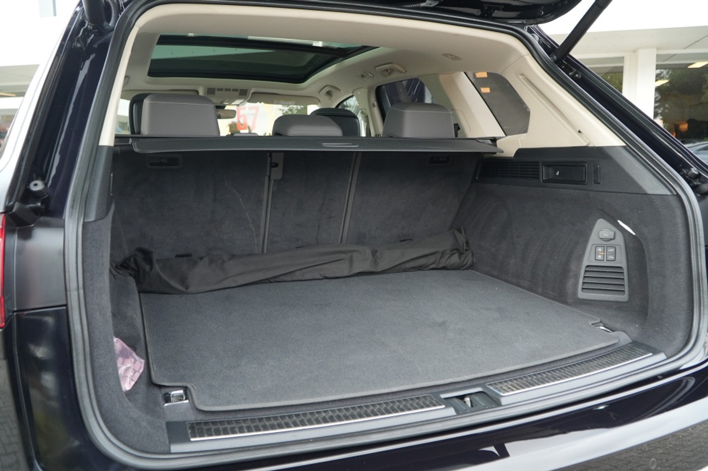 Foto van Volkswagen Touareg Ehybrid