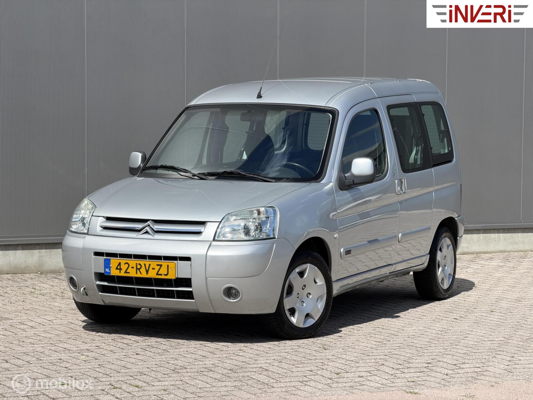 Citroen Berlingo 1.6i | Rolstoelbus! | Luchtvering  | Mindervalide 2005 - voorkant