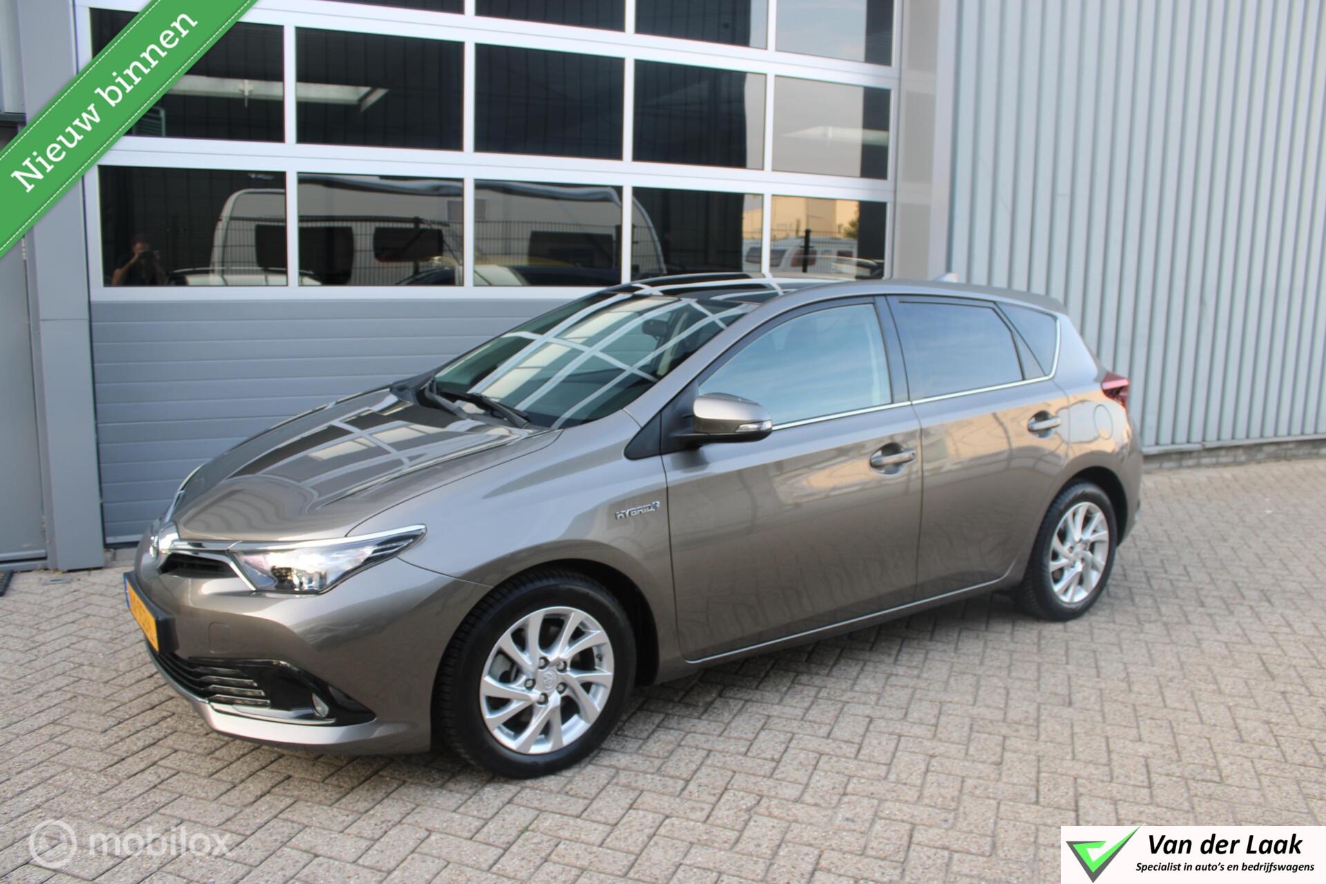 Toyota Toyota Auris 1.8 Hybrid Trend NL Auto | 1e Eigenaar | Panoramadak | Navigatie. 2017 - voorkant