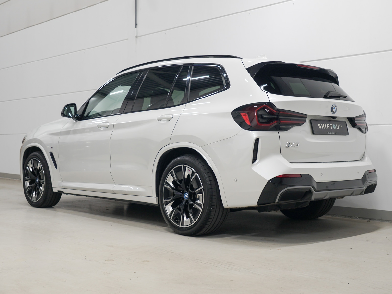 Foto van BMW Ix3