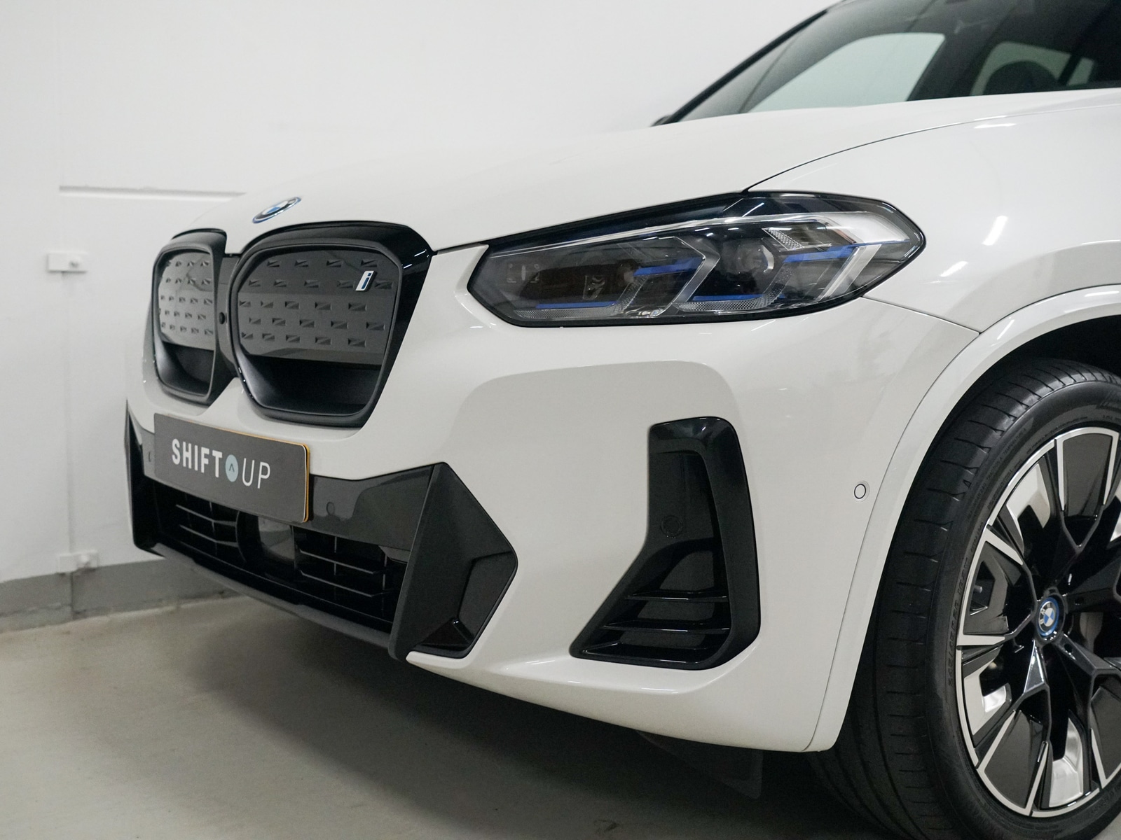 Foto van BMW Ix3