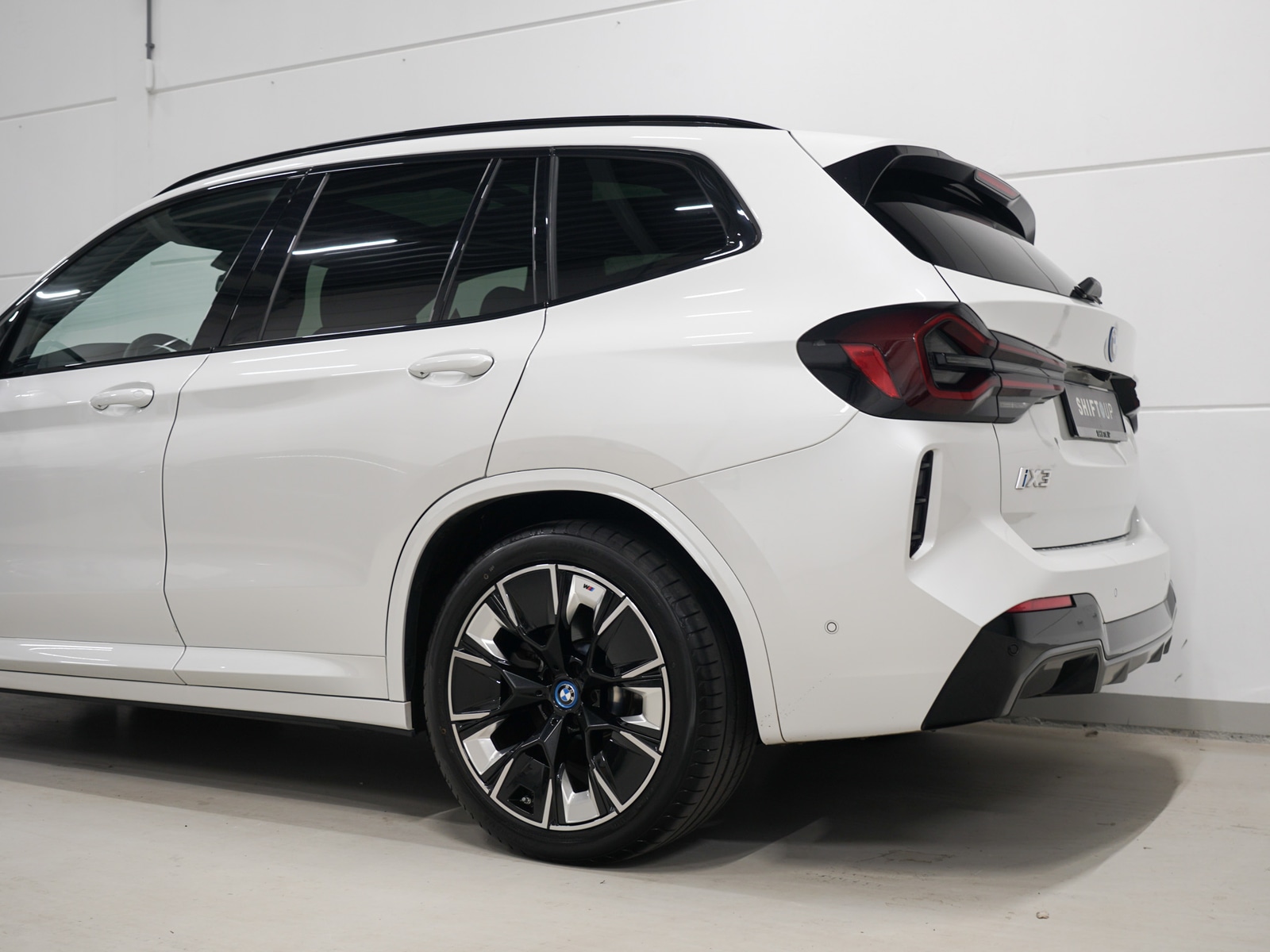 Foto van BMW Ix3