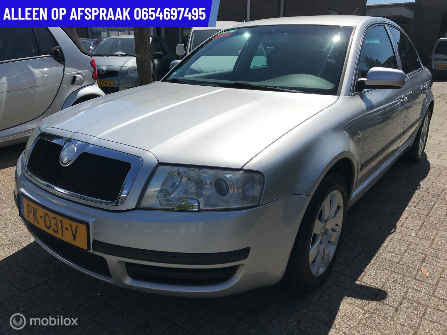 Skoda Superb - 2.8 V6 Comfort !!MOTOR DEFECT !! 2006 - voorkant