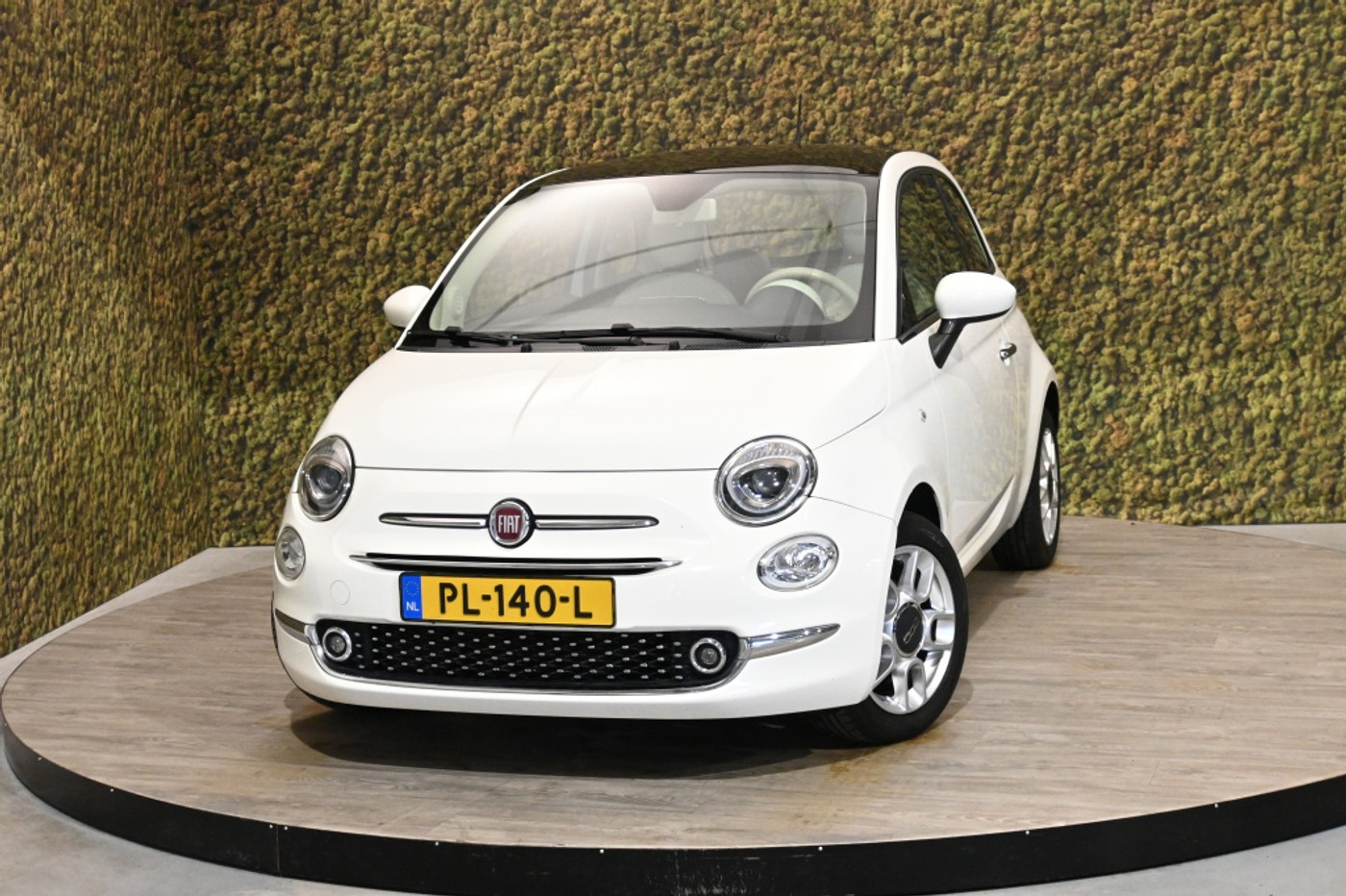Fiat 500 1.2 Lounge 2015 - voorkant