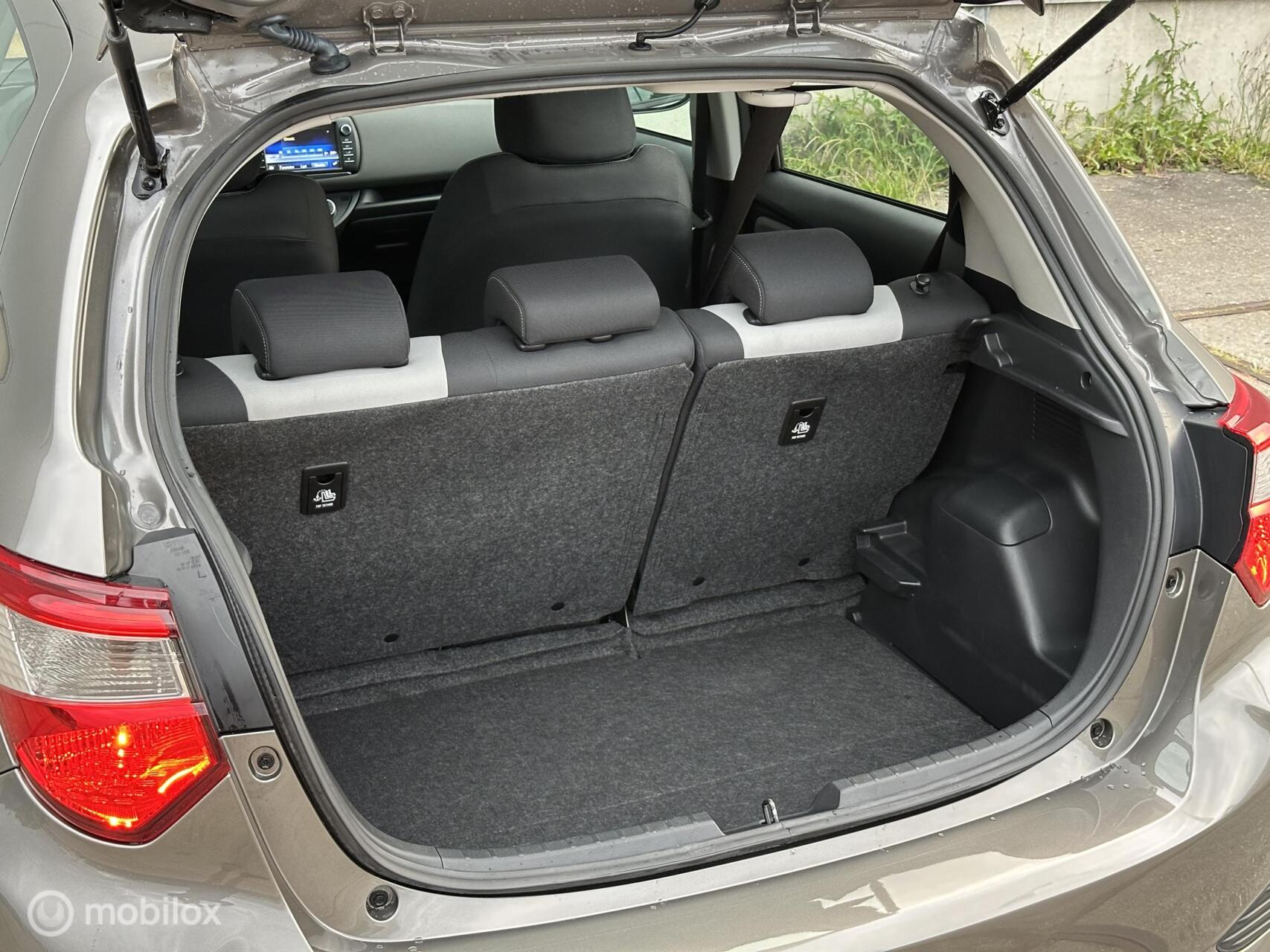 Foto van Toyota Toyota Yaris Hybrid
