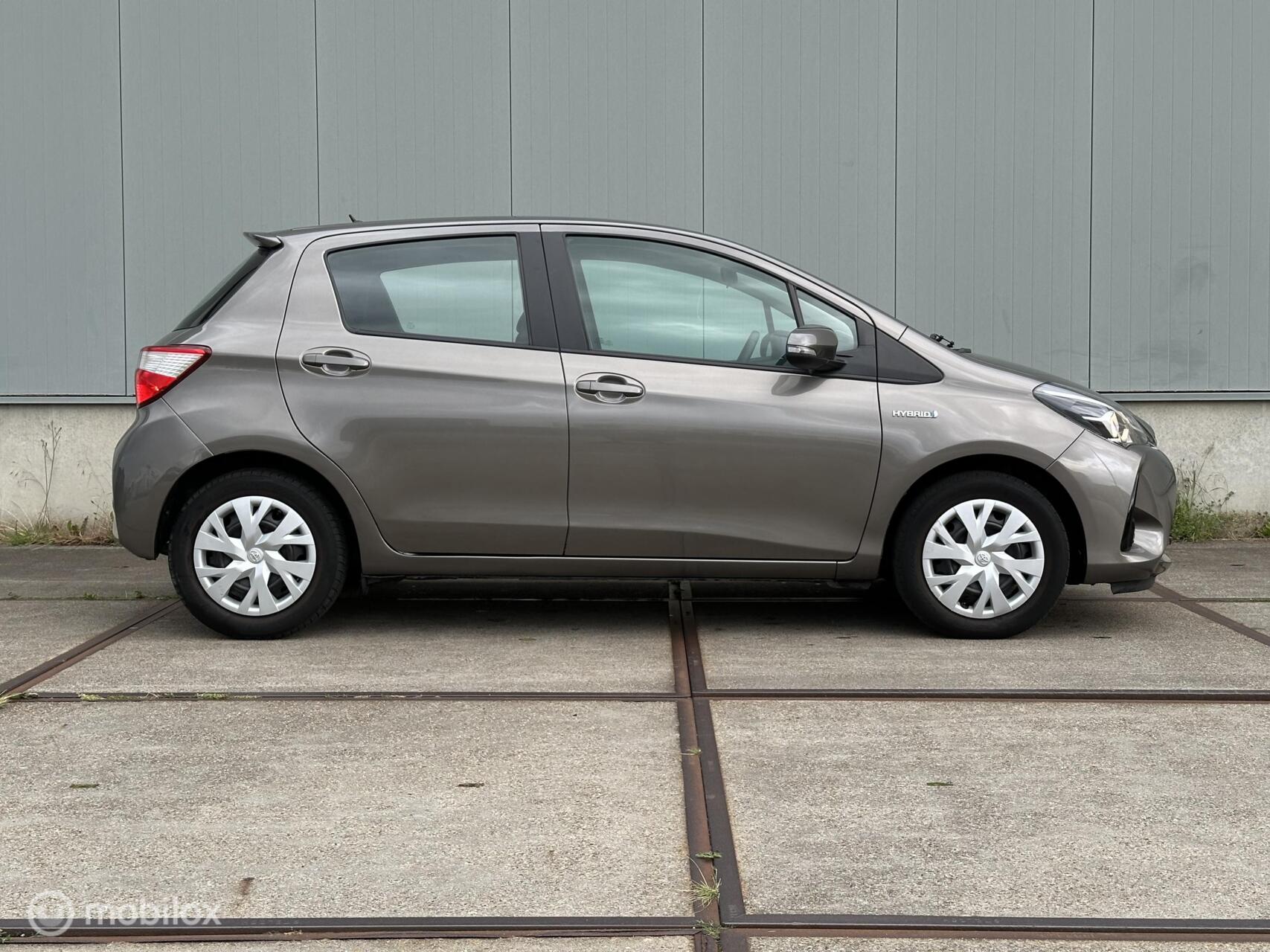 Foto van Toyota Toyota Yaris Hybrid