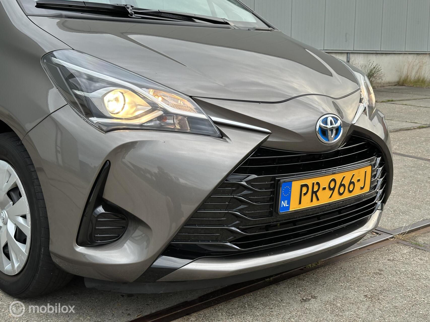Foto van Toyota Toyota Yaris Hybrid