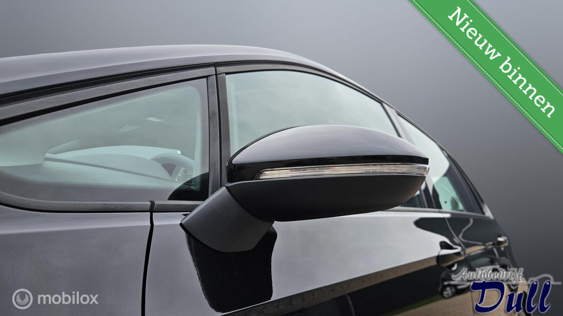Foto van Volkswagen Golf Sportsvan