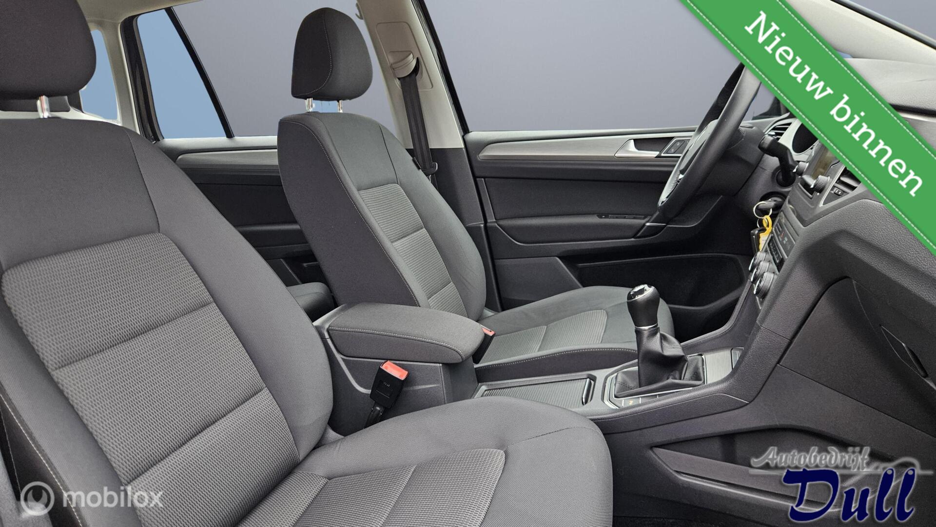 Foto van Volkswagen Golf Sportsvan