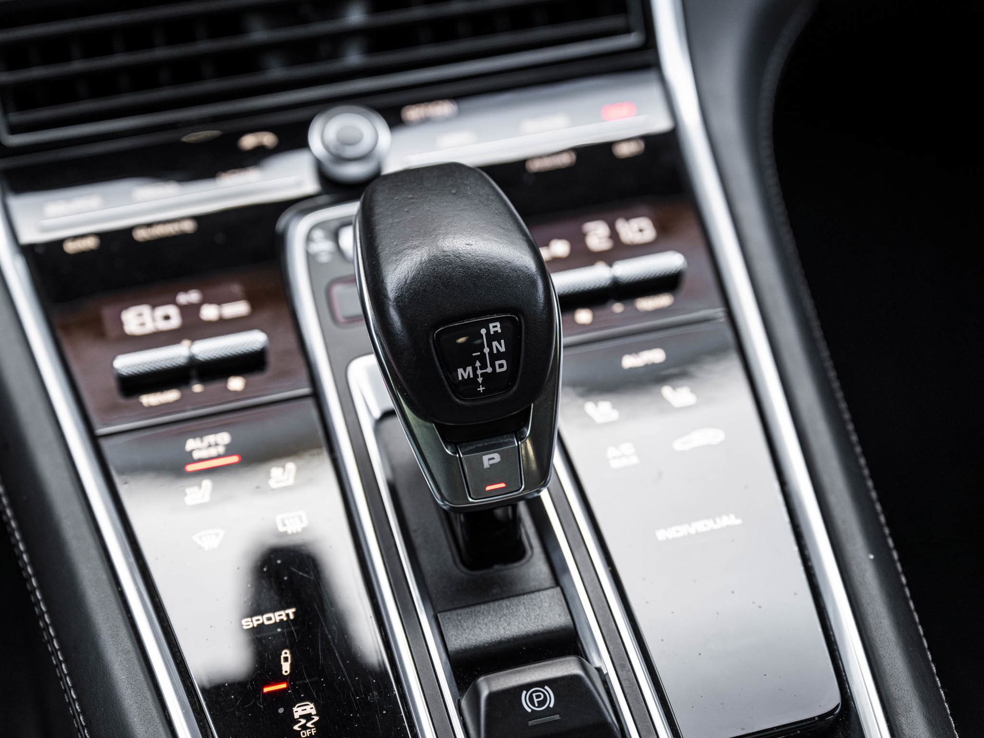 Foto van Porsche Panamera 4