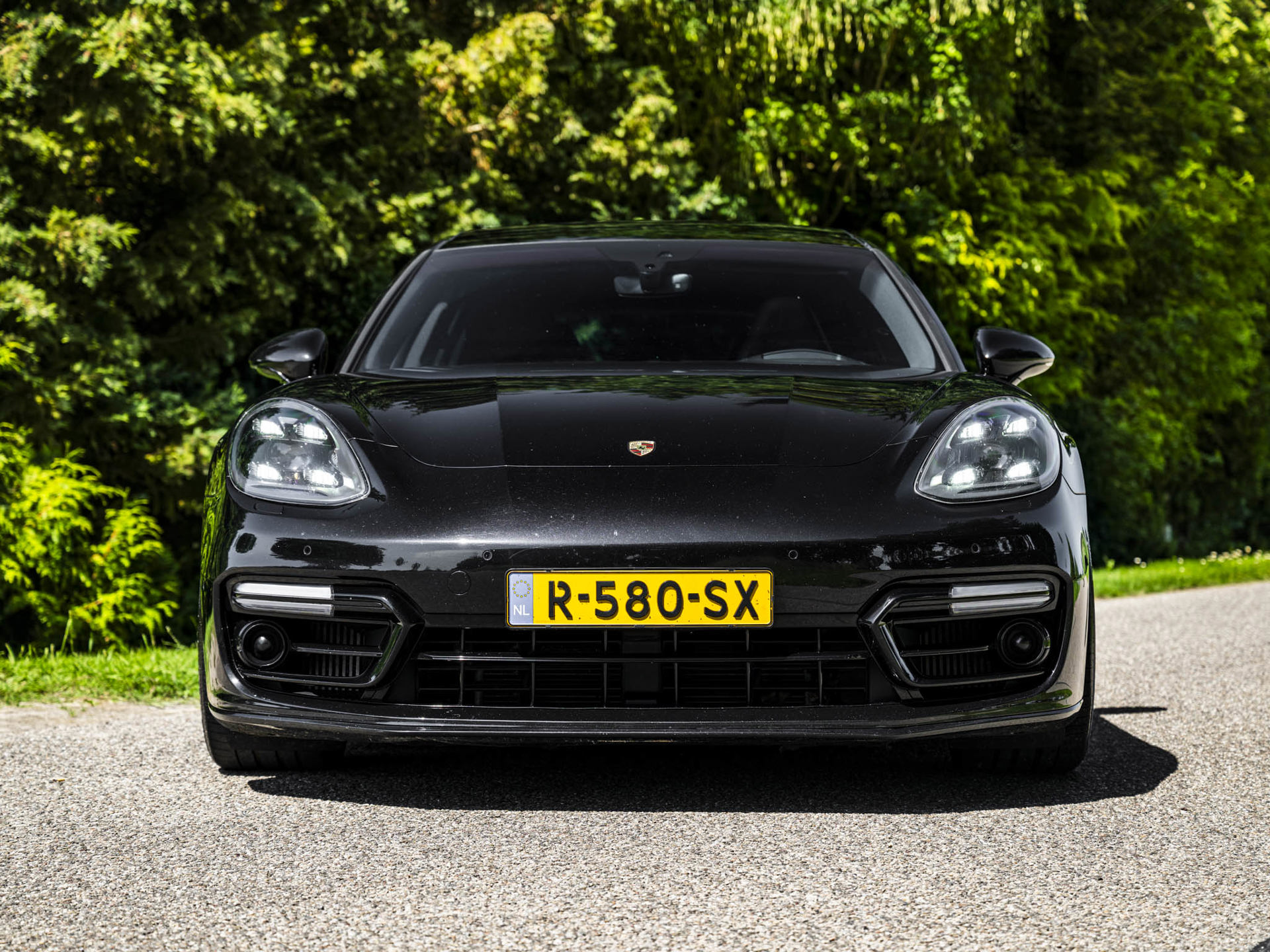 Foto van Porsche Panamera 4