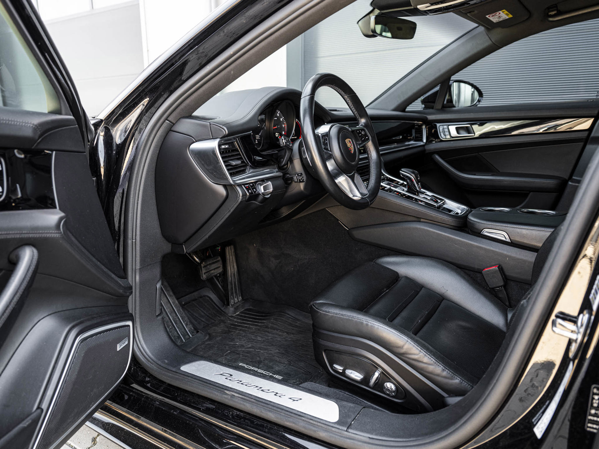 Foto van Porsche Panamera 4