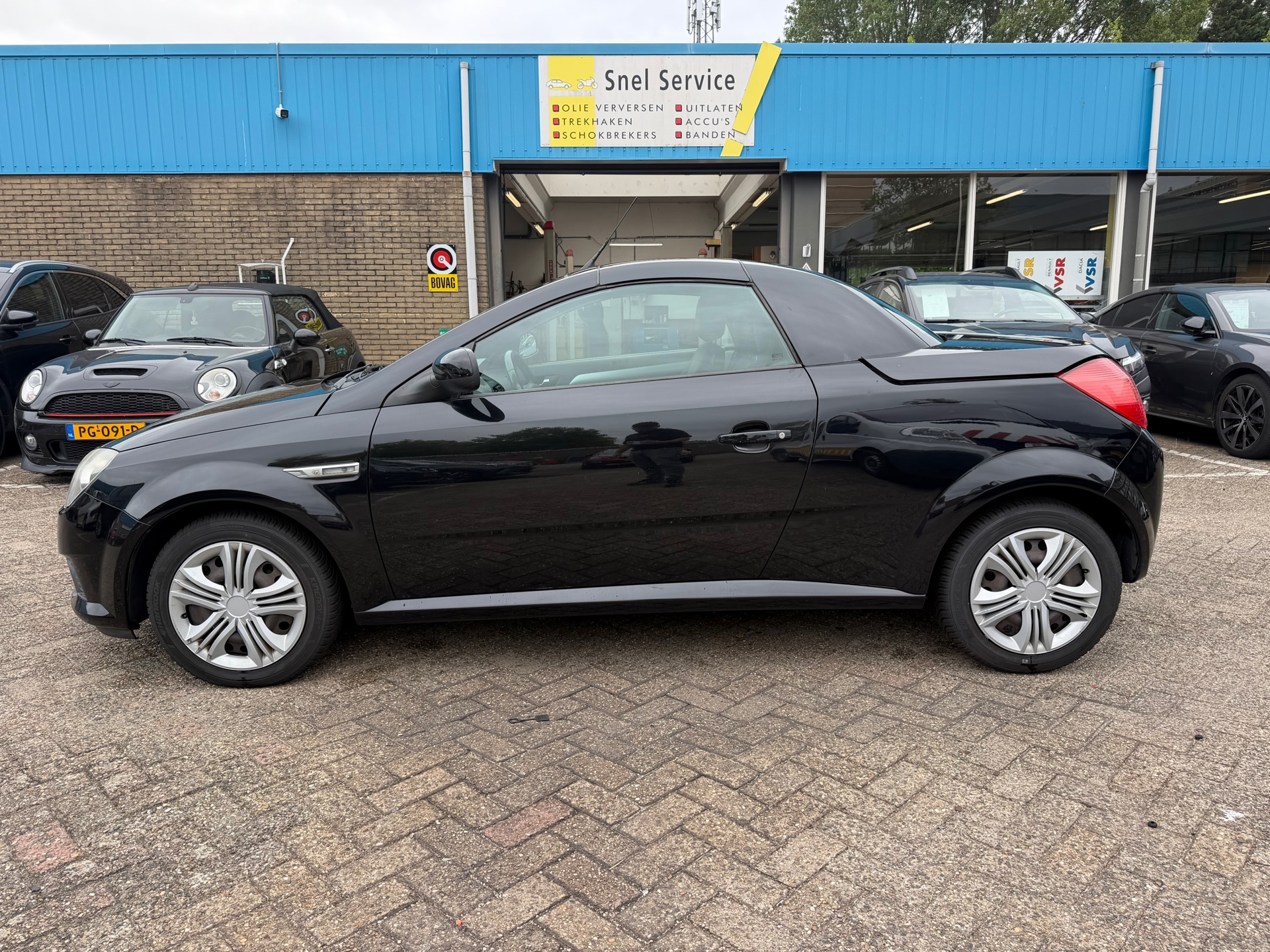 Foto van Opel Tigra