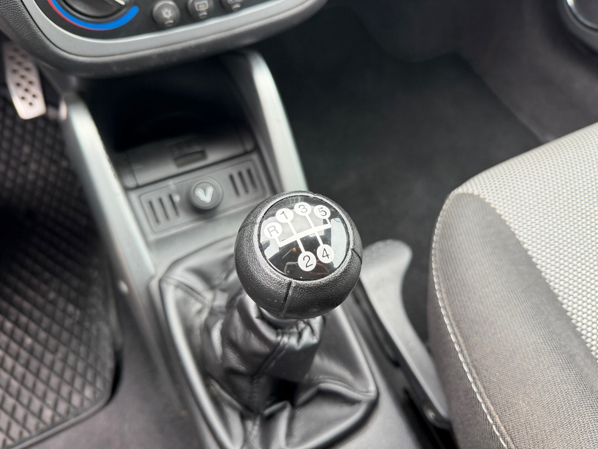 Foto van Opel Tigra