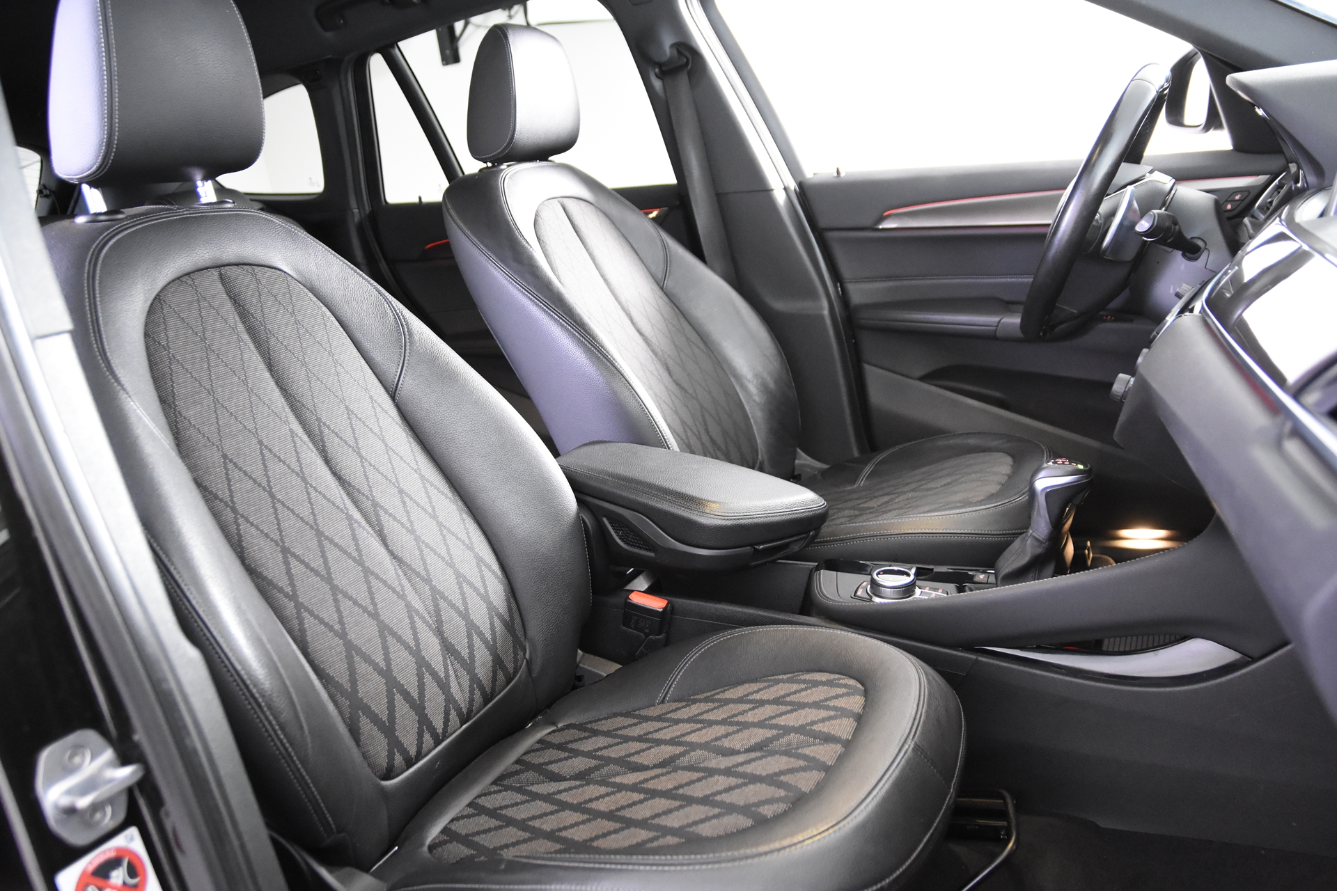 Foto van BMW X1 Xdrive20i