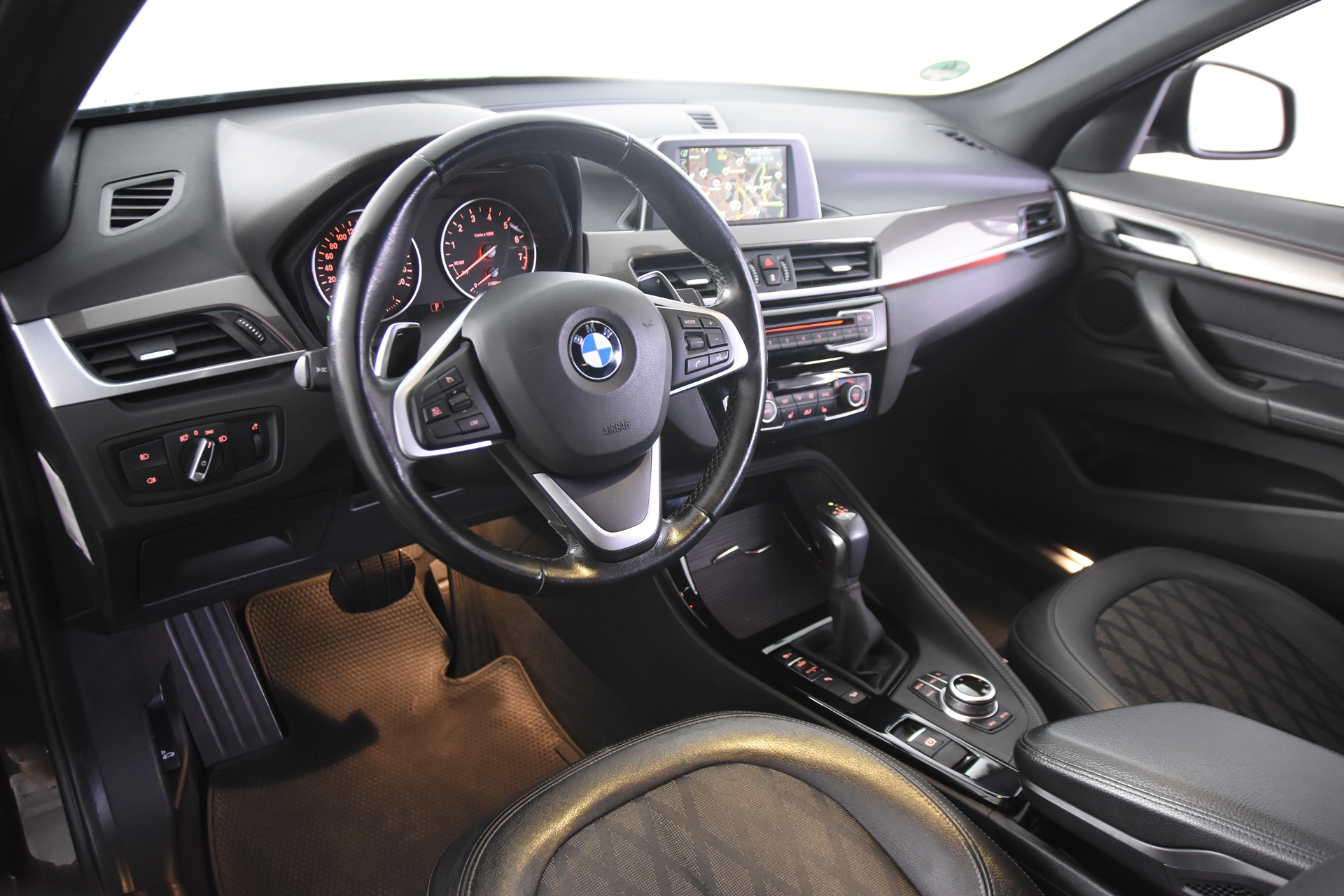 Foto van BMW X1 Xdrive20i