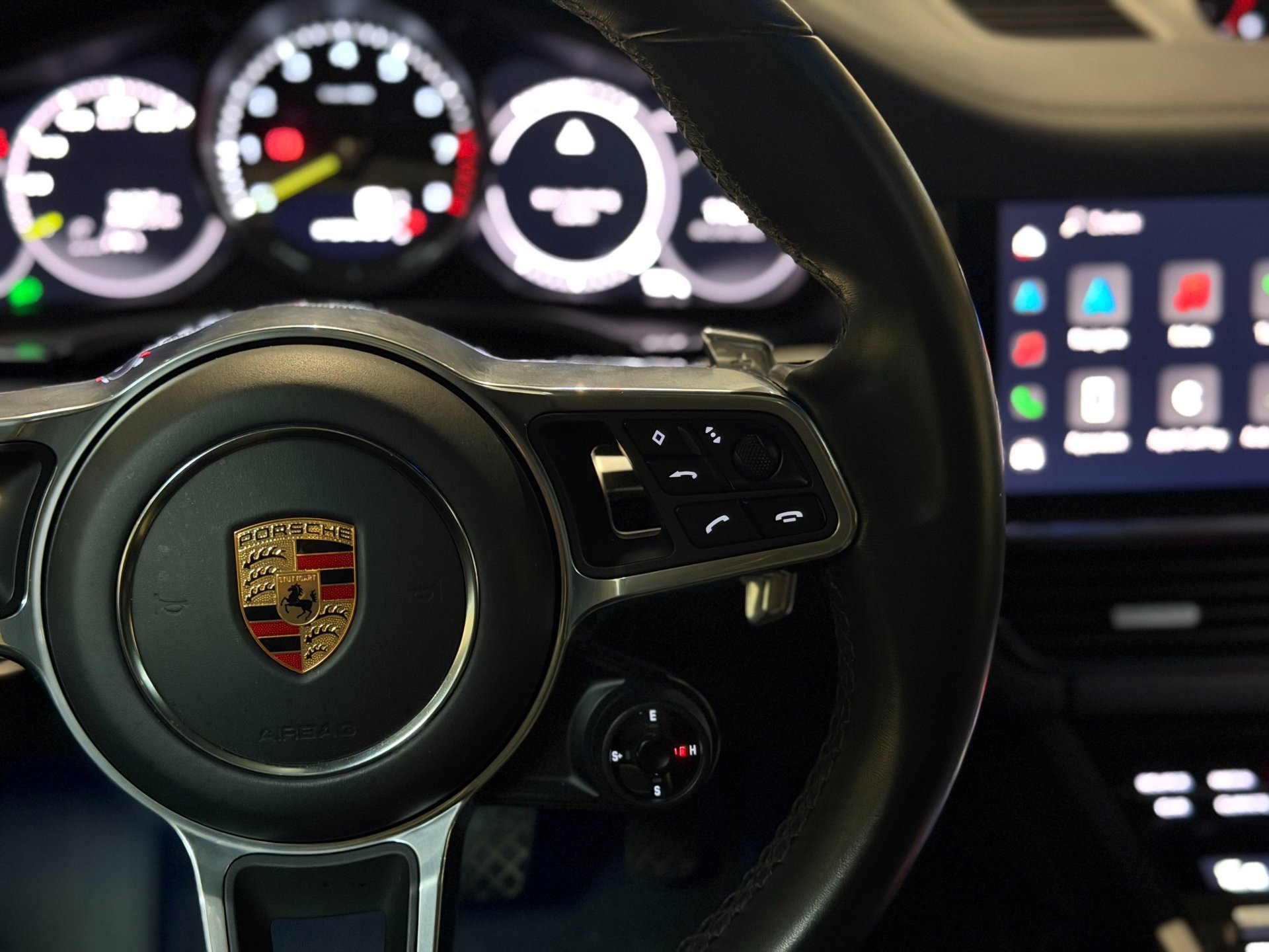Foto van Porsche Cayenne E-hybrid