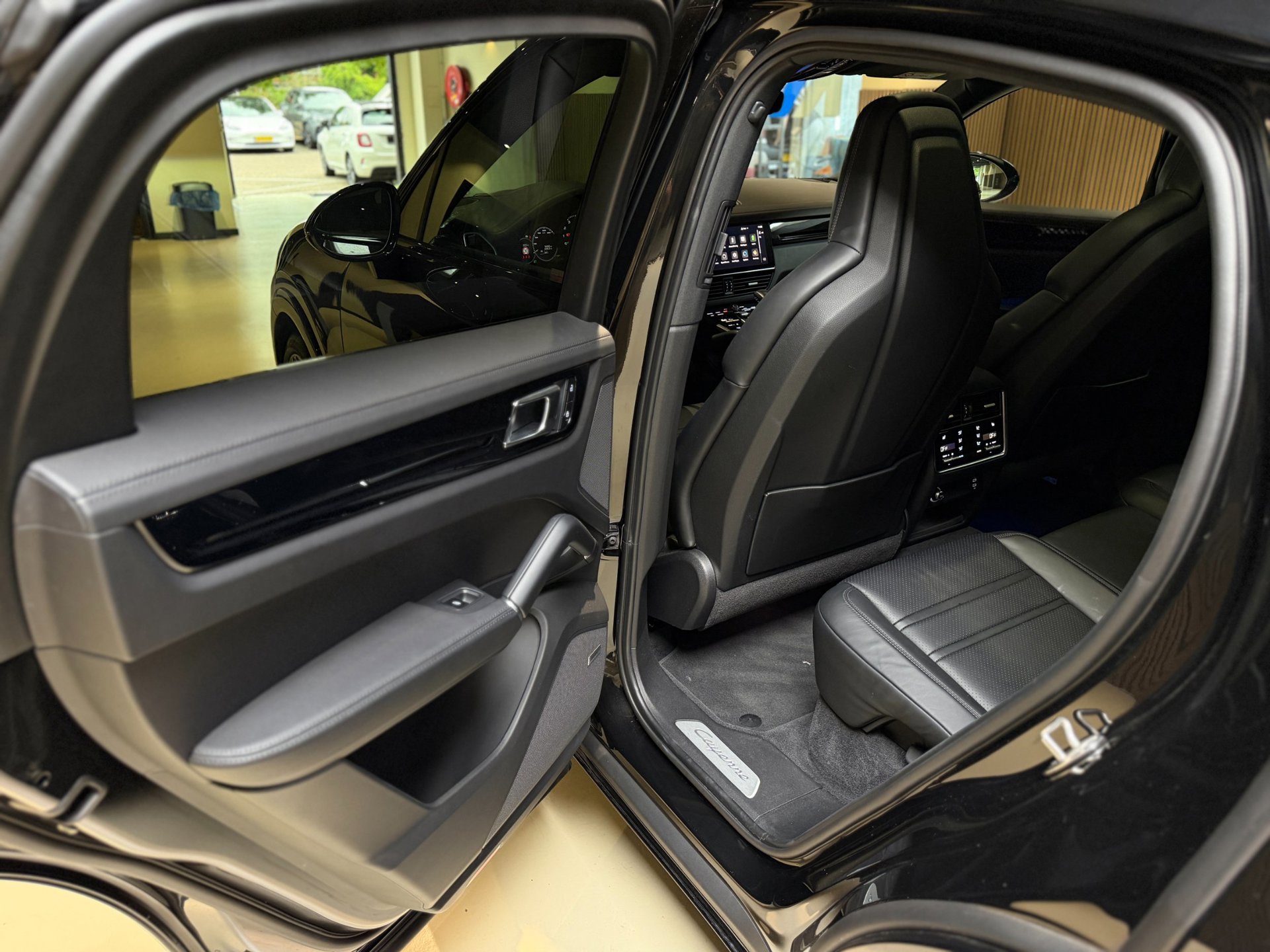 Foto van Porsche Cayenne E-hybrid