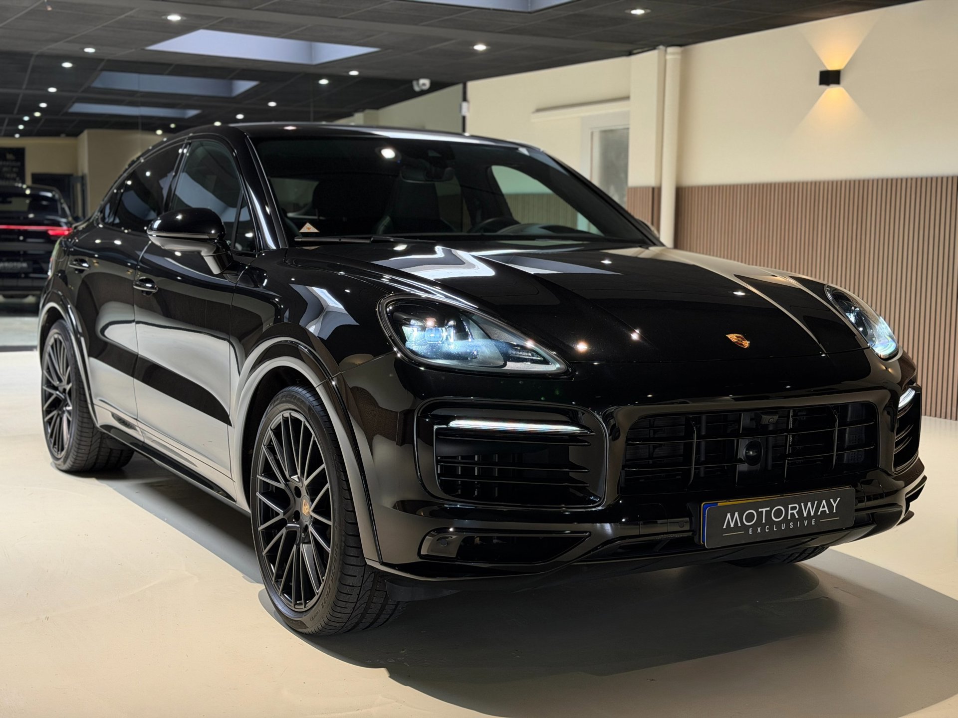 Foto van Porsche Cayenne E-hybrid