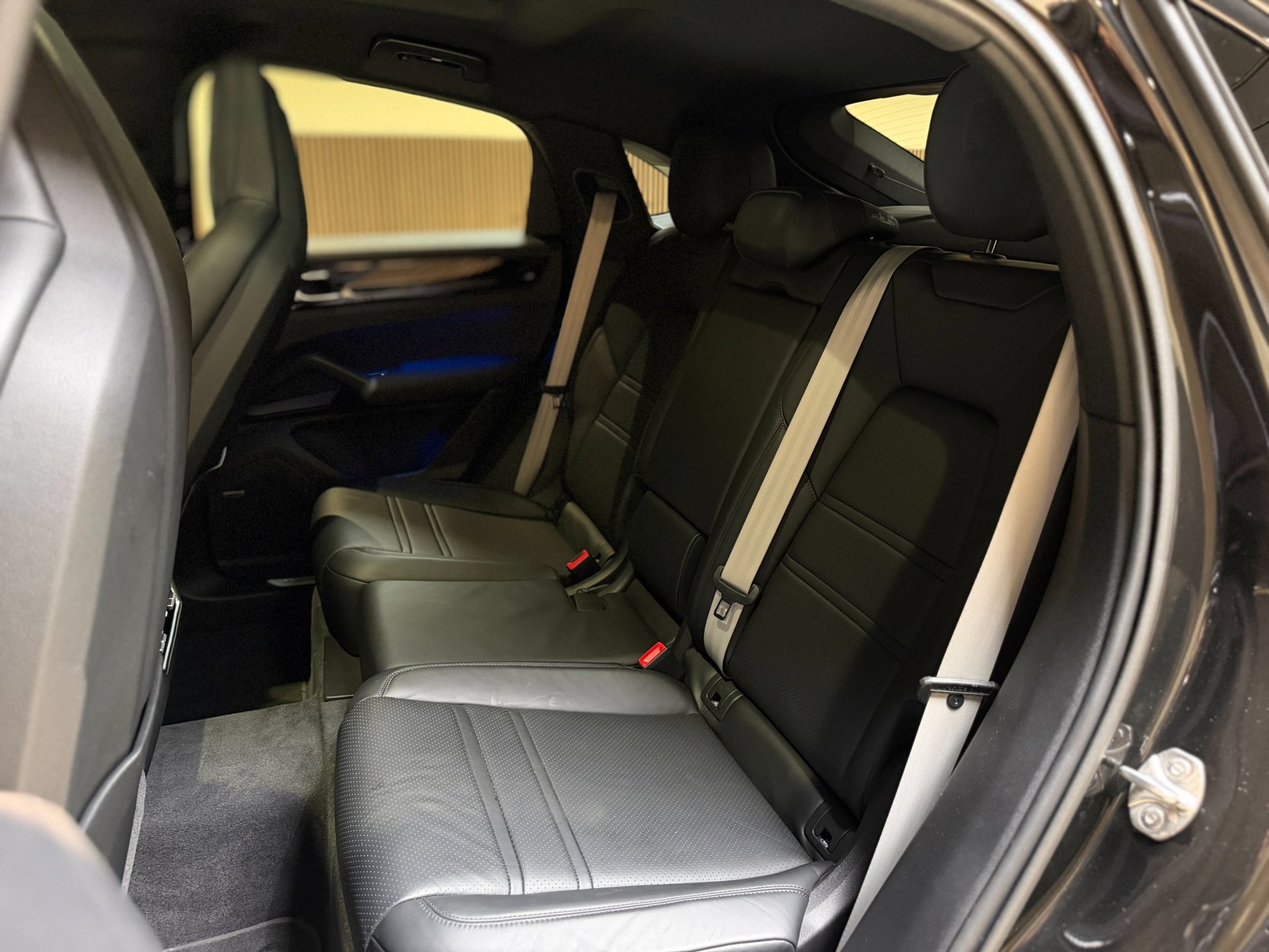 Foto van Porsche Cayenne E-hybrid