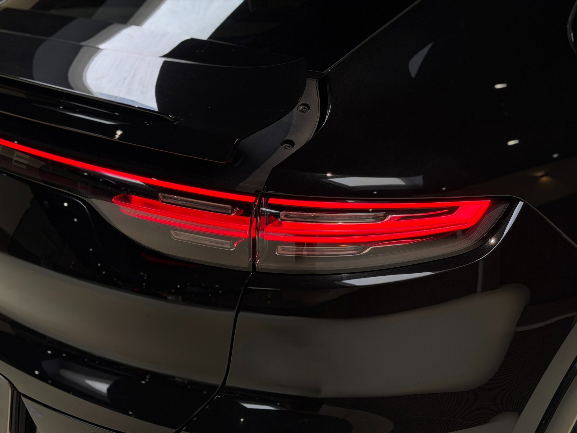 Foto van Porsche Cayenne E-hybrid