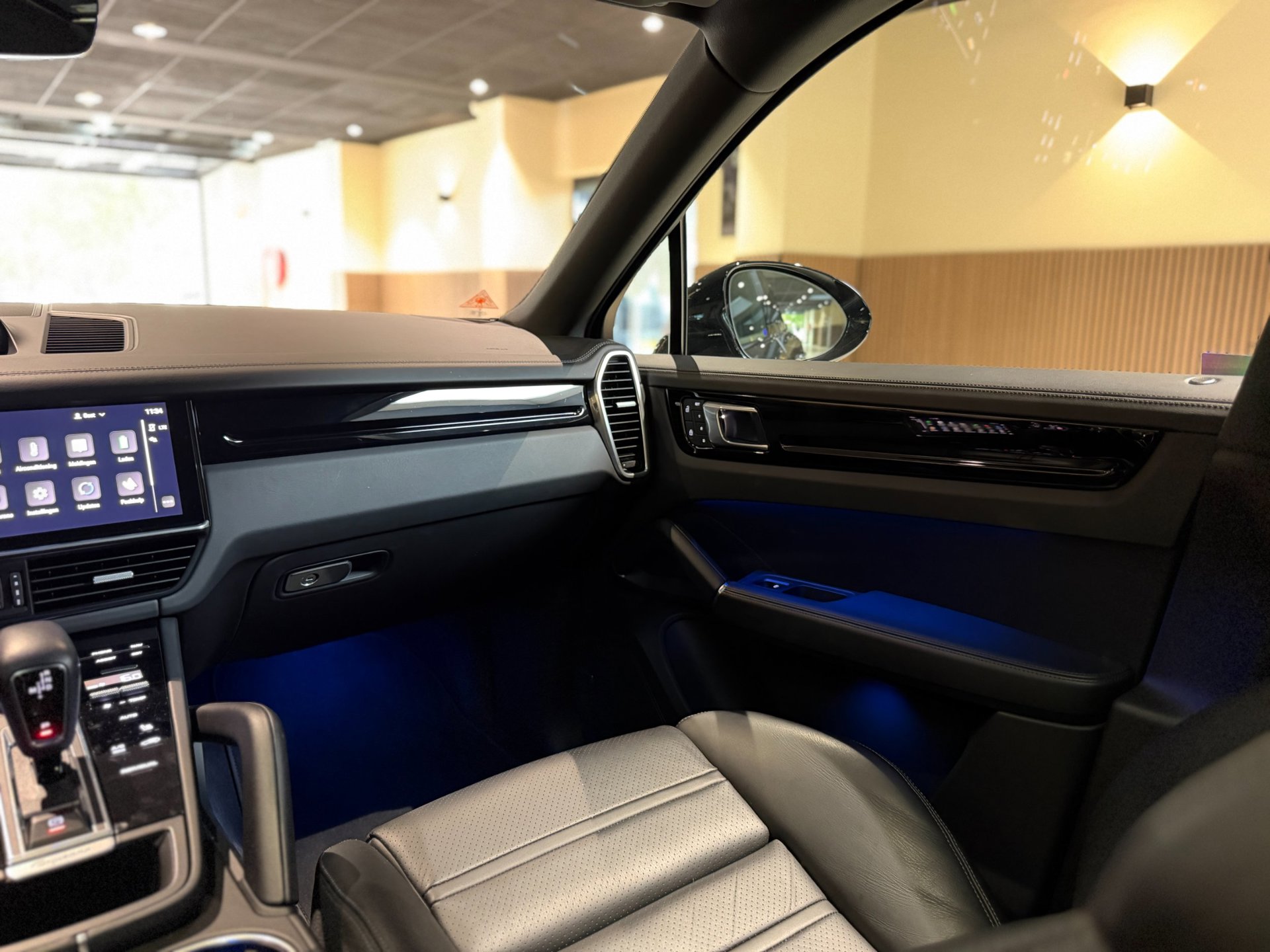 Foto van Porsche Cayenne E-hybrid