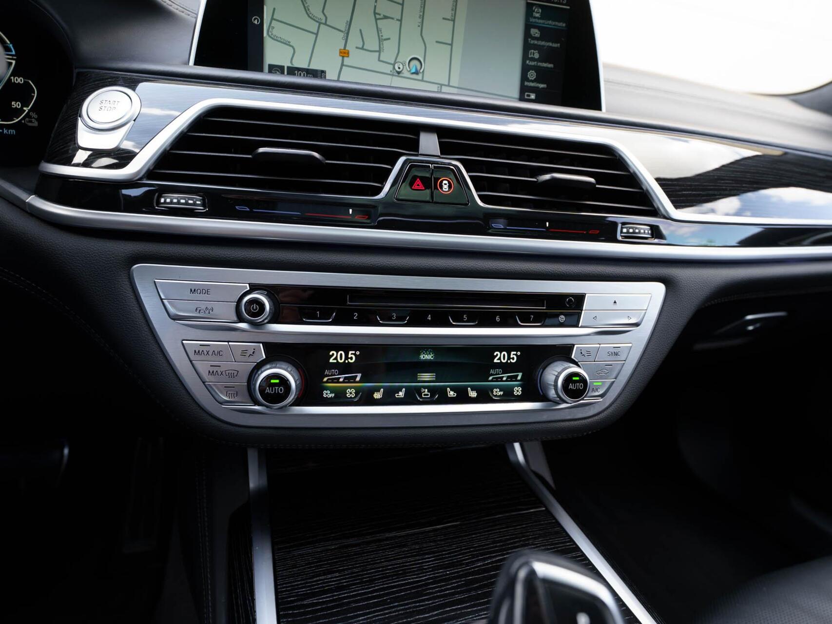 Foto van BMW 745e