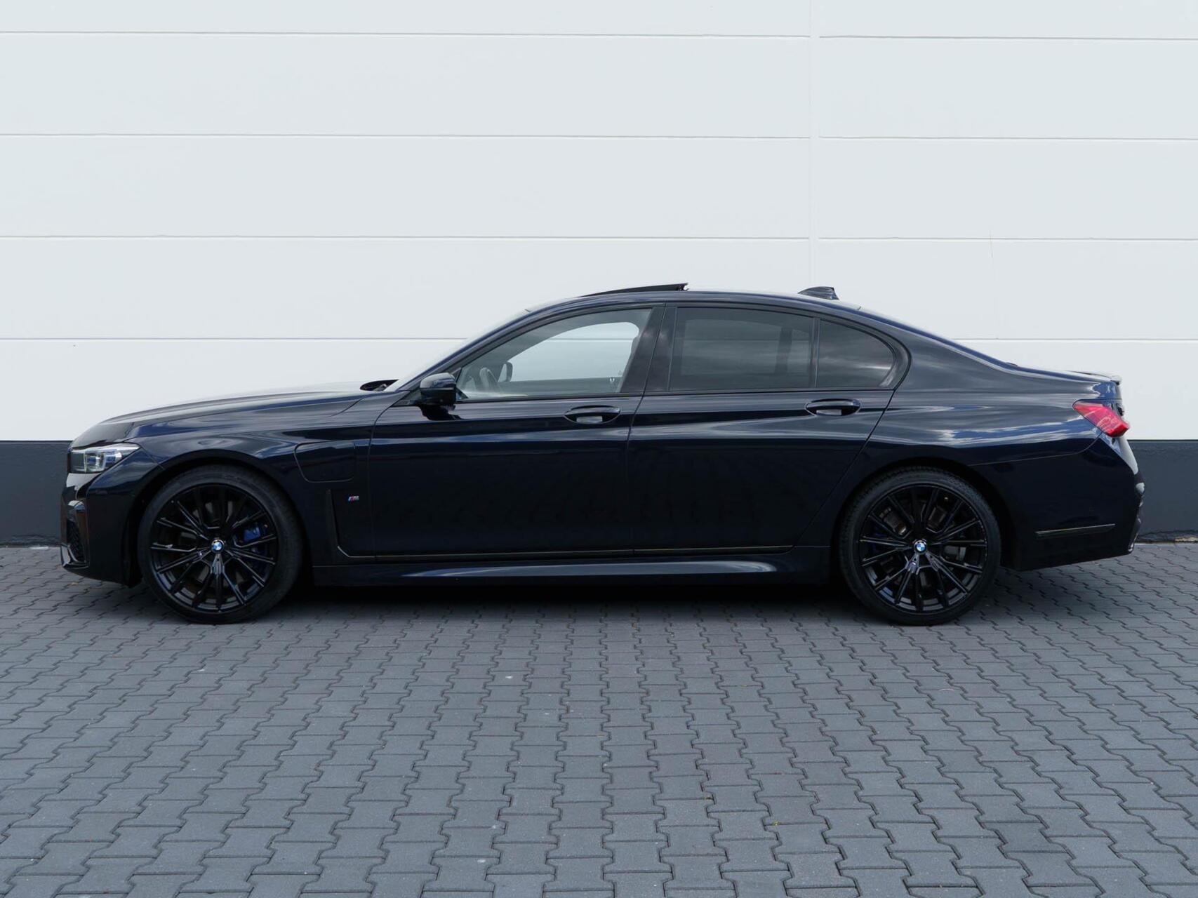 Foto van BMW 745e