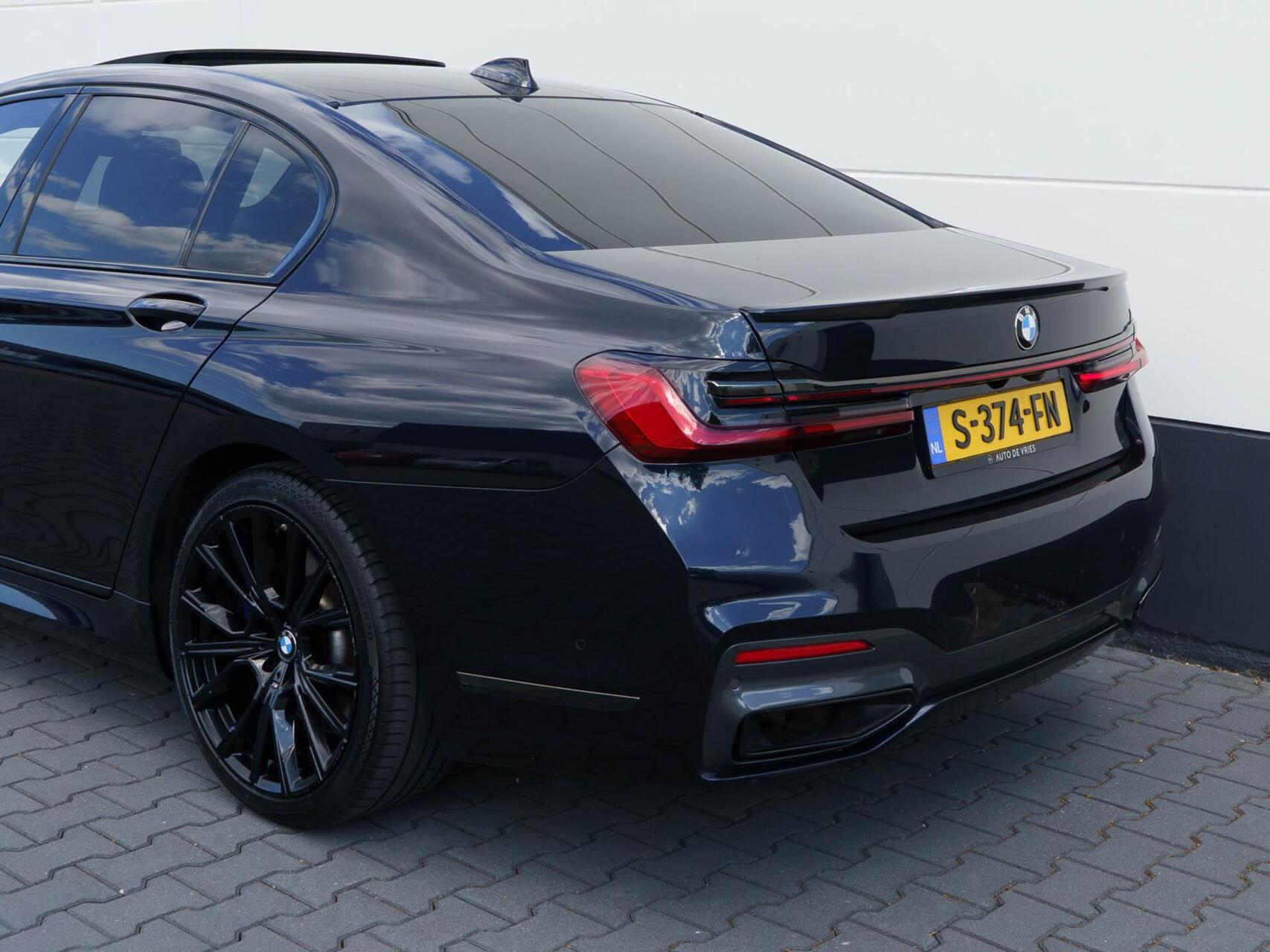 Foto van BMW 745e