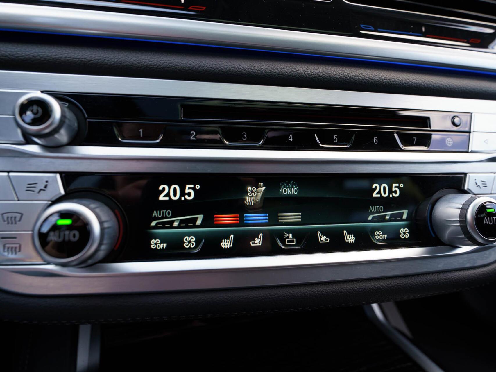 Foto van BMW 745e
