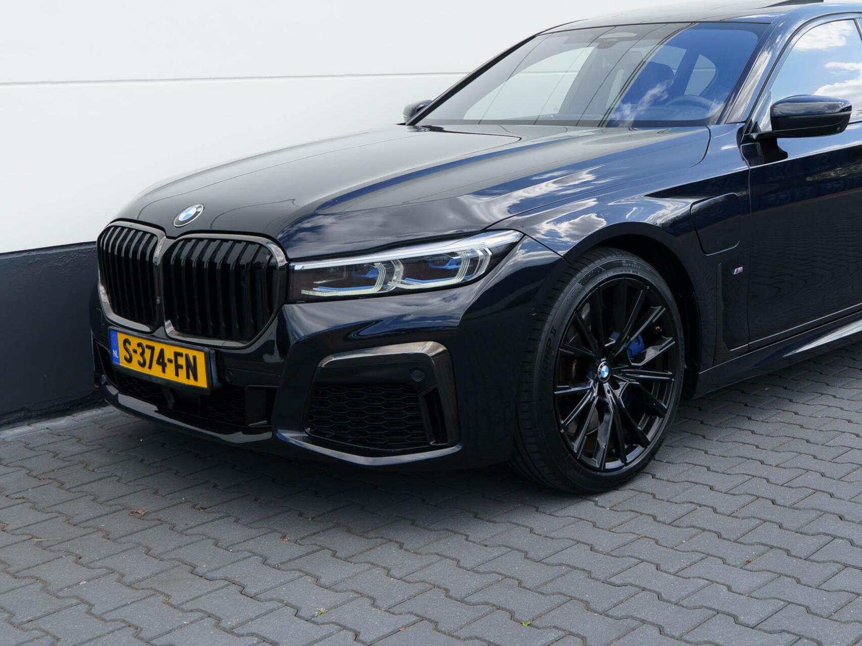 Foto van BMW 745e