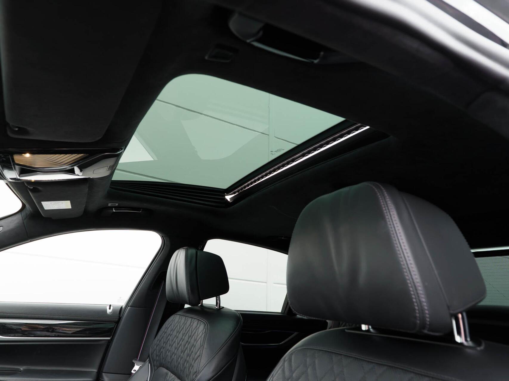 Foto van BMW 745e