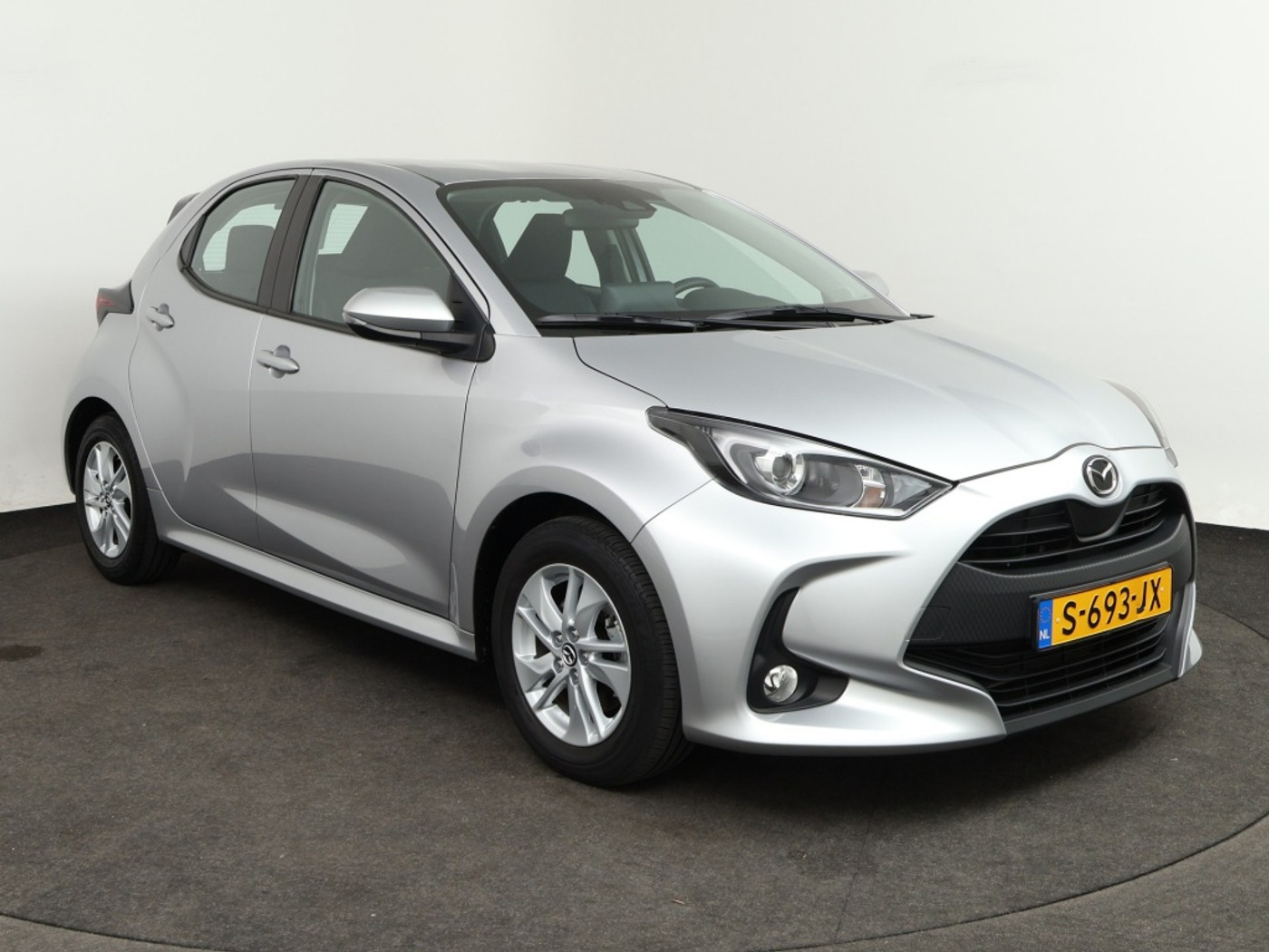 Foto van Mazda Mazda2 Hybrid