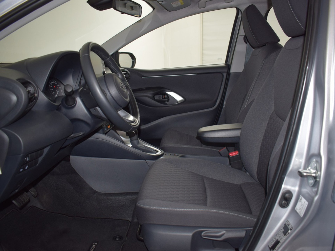 Foto van Mazda Mazda2 Hybrid
