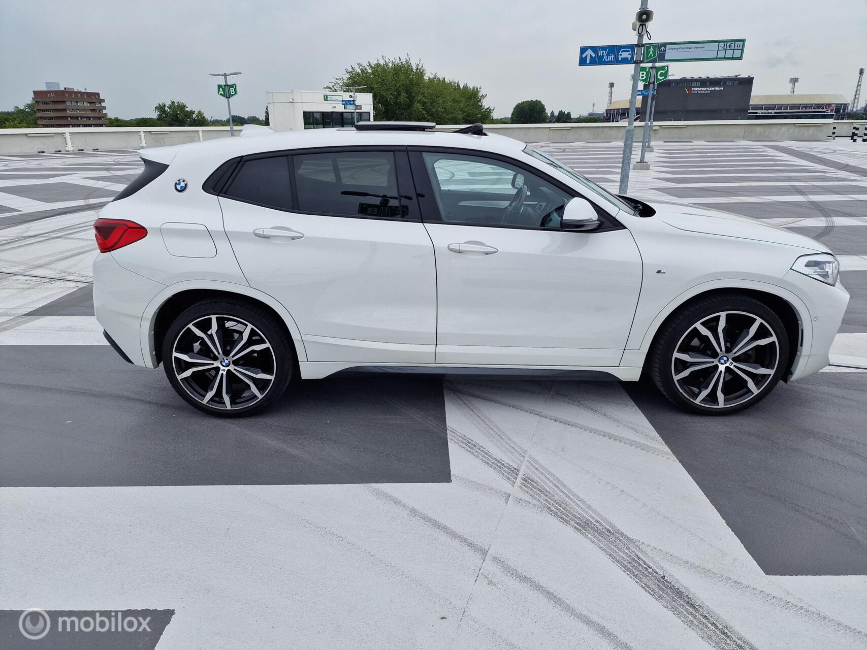 Foto van BMW X2 Sdrive20i